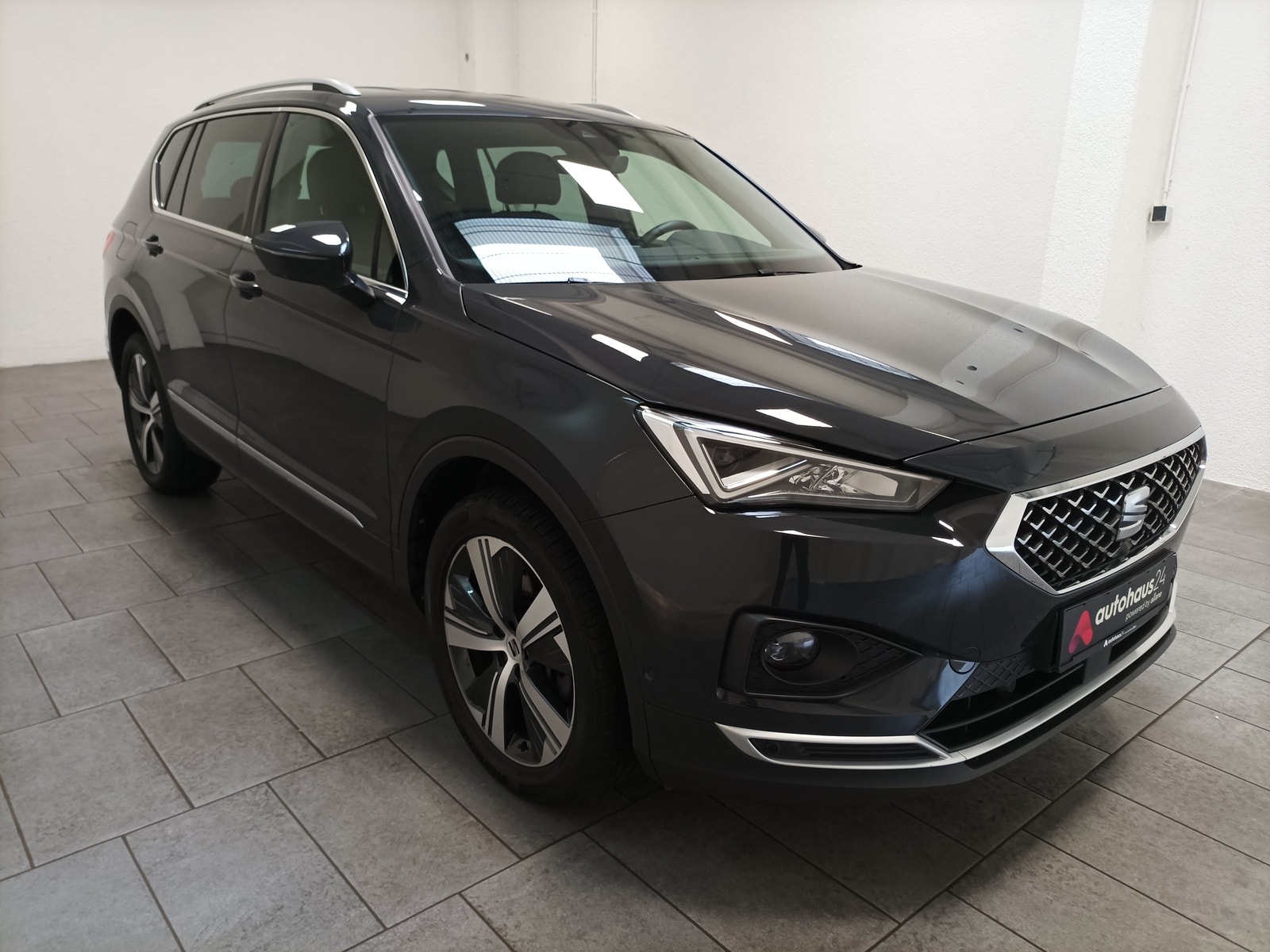 SEAT Tarraco SUV / Crossover / Geländewagen SEAT Tarraco 1.4 e-HYBRID 180kW FR DSG Sports Utility Vehicle #1