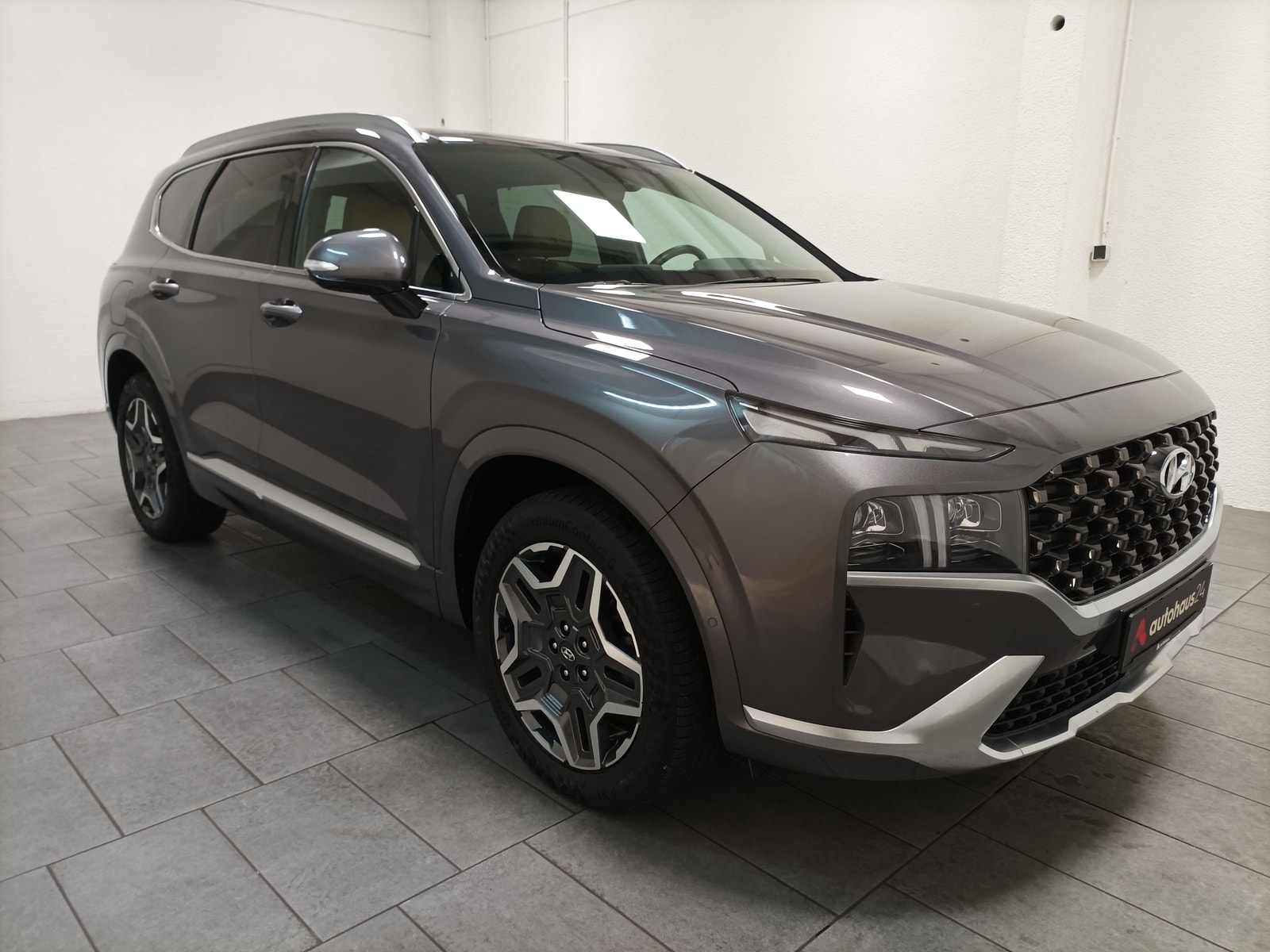 Hyundai Santa Fe SUV / Crossover / Geländewagen HYUNDAI Santa Fe 1.6 T-GDI Plug-in Hybrid 4WD Auto Sports Utility Vehicle #1