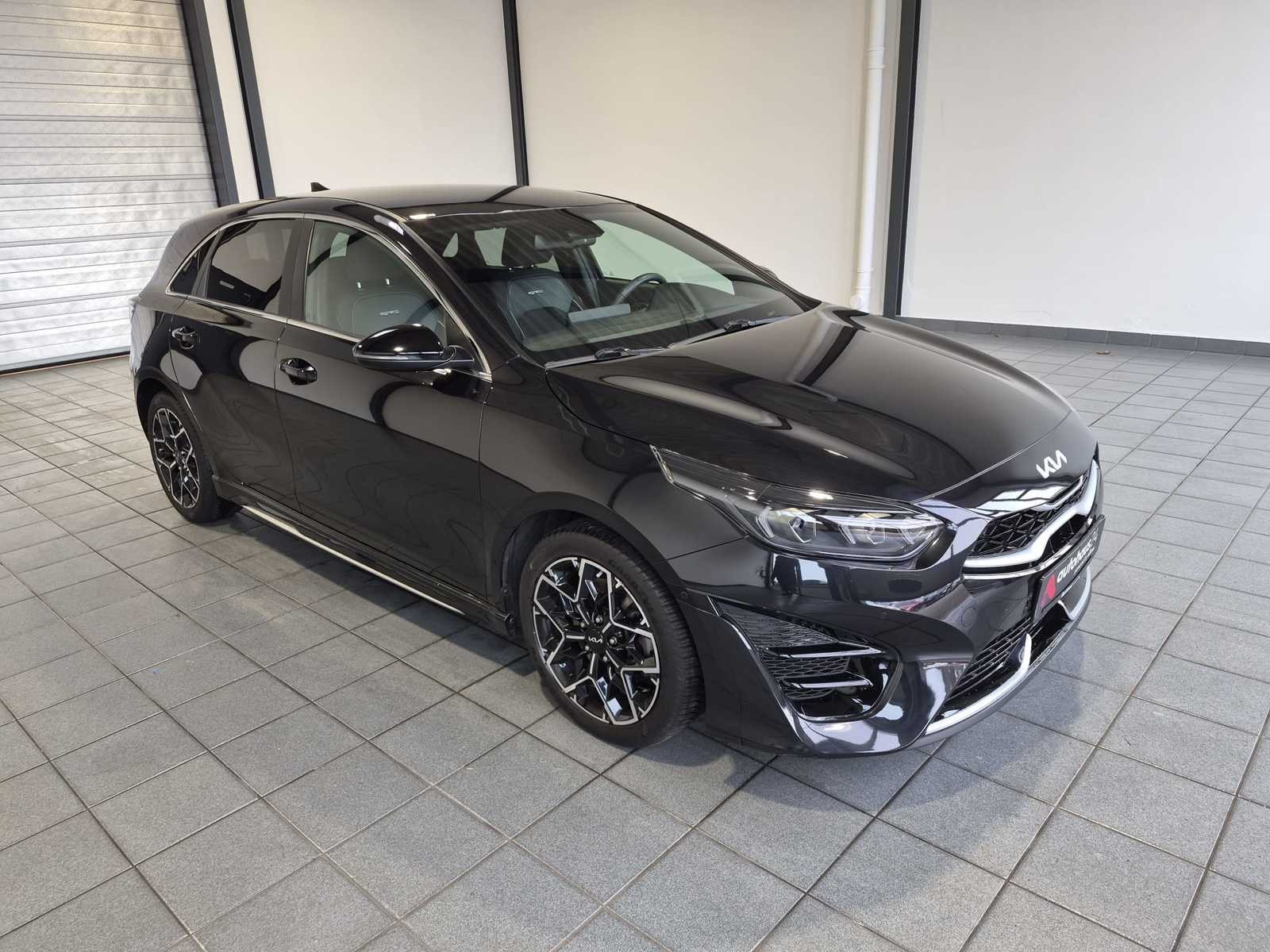 Kia Ceed Limousine KIA Ceed 1.5 T-GDI GT Line Schräghecklimousine #1
