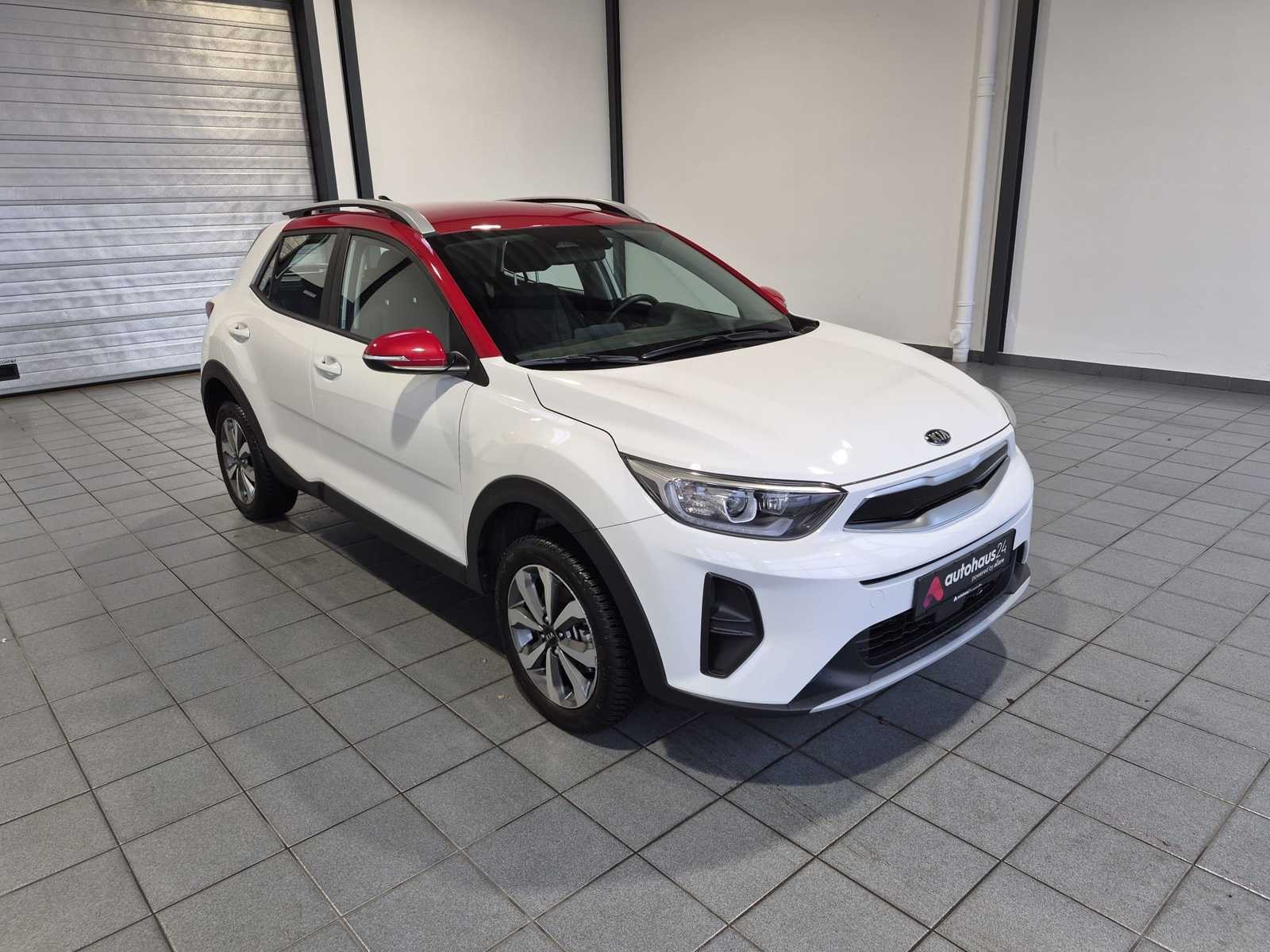 Kia Stonic SUV / Crossover / Geländewagen KIA Stonic 1.0 T-GDI 100 Vision DCT7 Sports Utility Vehicle #1