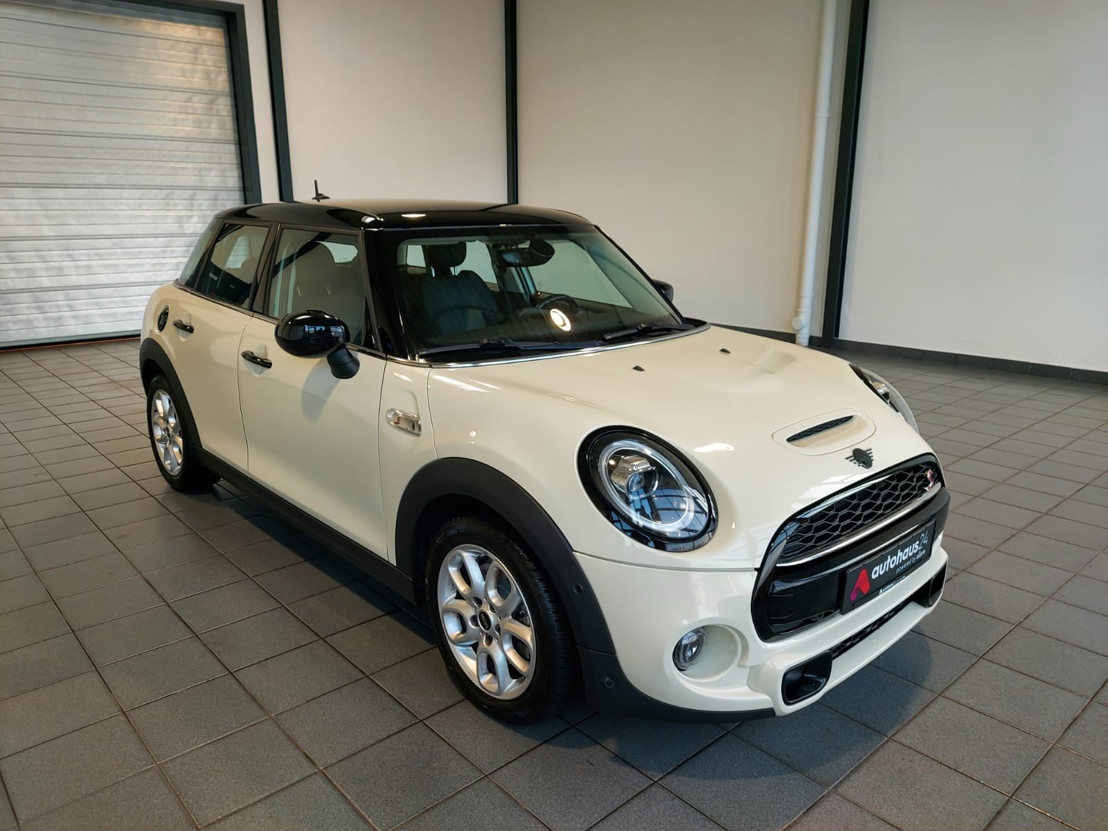 MINI 5-Türer Limousine MINI MINI Cooper S 60 YEARS Schräghecklimousine #1