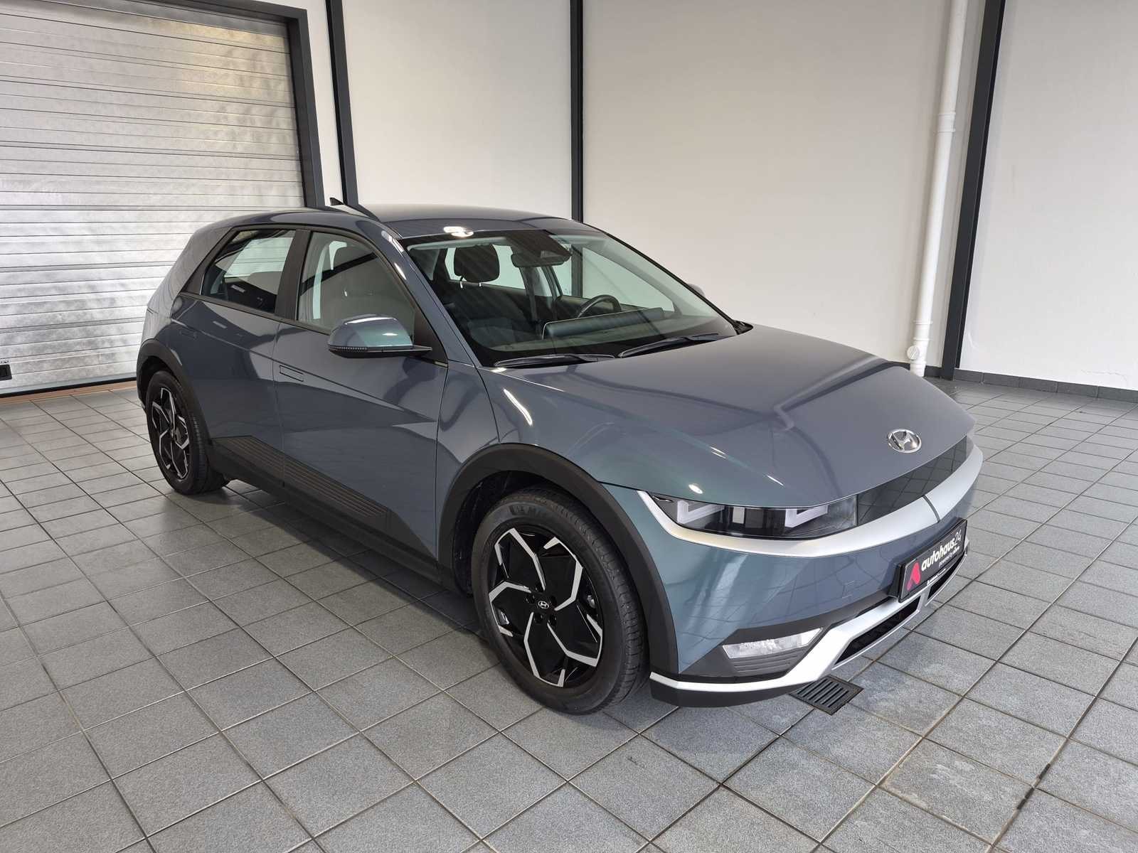 Hyundai IONIQ 5 Limousine HYUNDAI IONIQ 5 58 kWh 125 kW Heckantrieb Sports Utility Vehicle #1