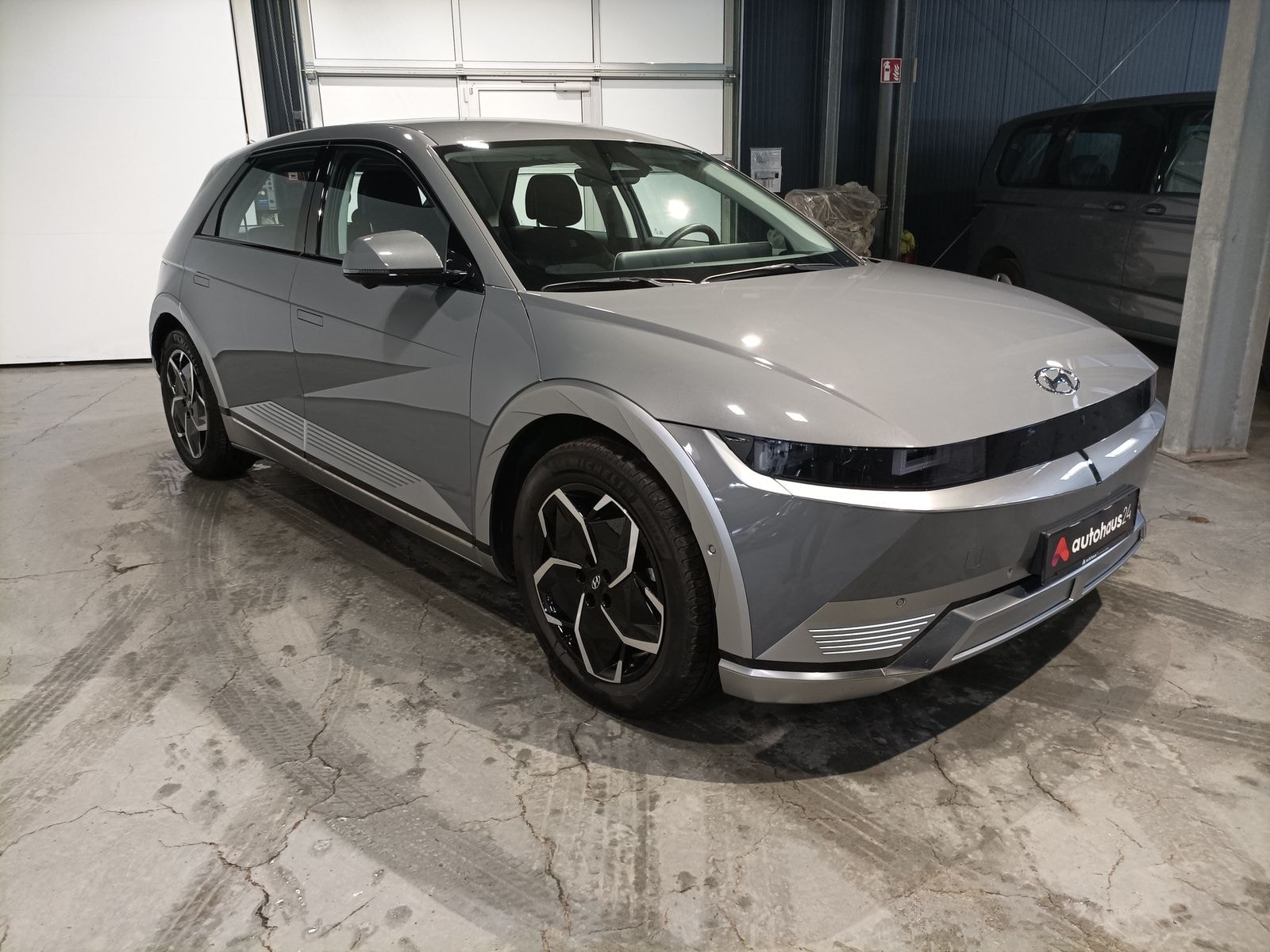 Hyundai IONIQ 5 Limousine HYUNDAI IONIQ 5 72,6 kWh 225 kW Allradantrieb Sports Utility Vehicle #1