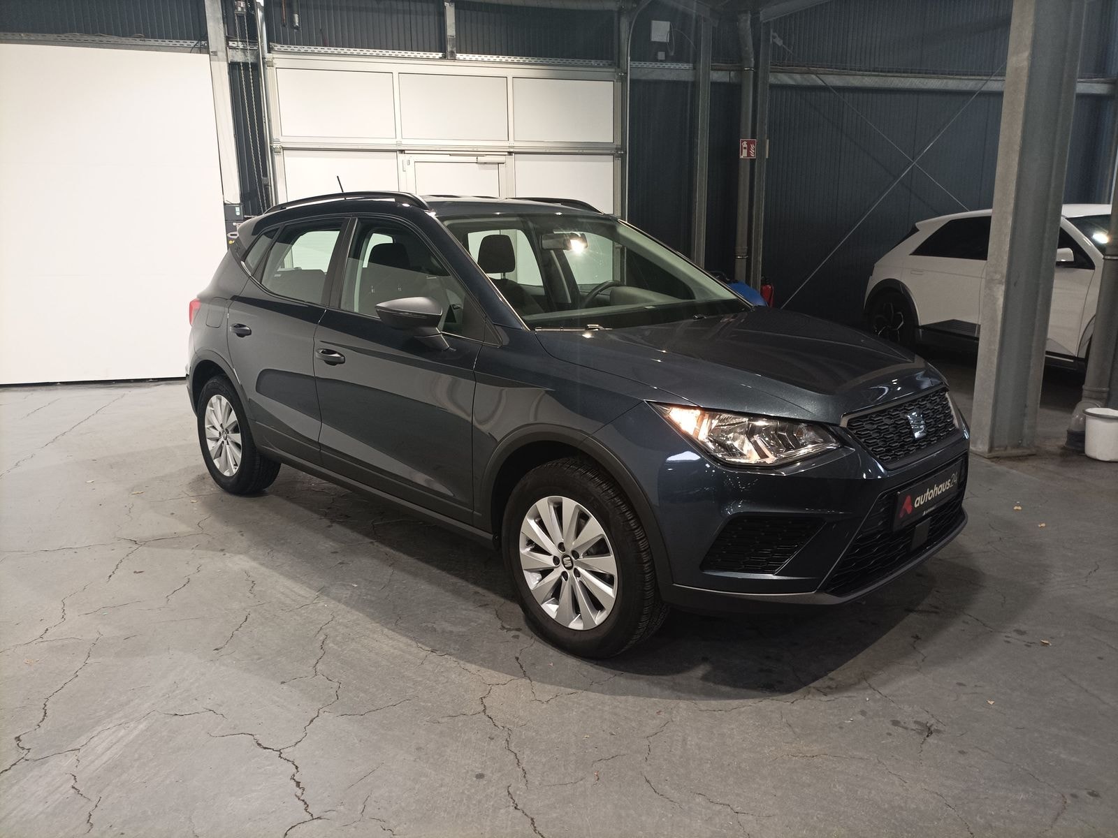 SEAT Arona SUV / Crossover / Geländewagen SEAT Arona 1.0 TSI Start&Stop 70kW Reference Sports Utility Vehicle #1