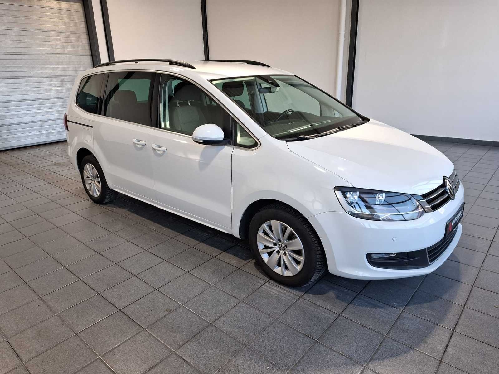 Volkswagen Sharan Kleinbus / Van VOLKSWAGEN Sharan 2.0 TDI SCR BMT Trendline Van #1