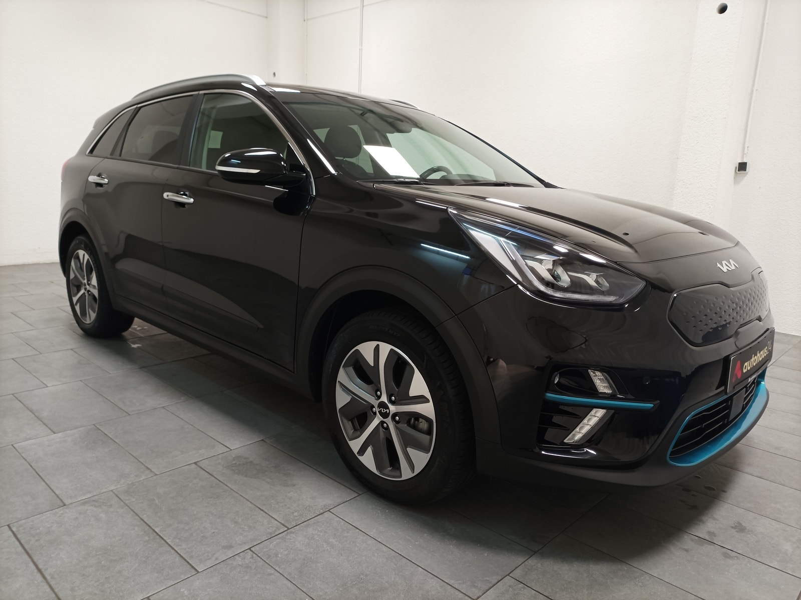 Kia Niro SUV / Crossover / Geländewagen KIA e-Niro 150kW Spirit Schräghecklimousine #1