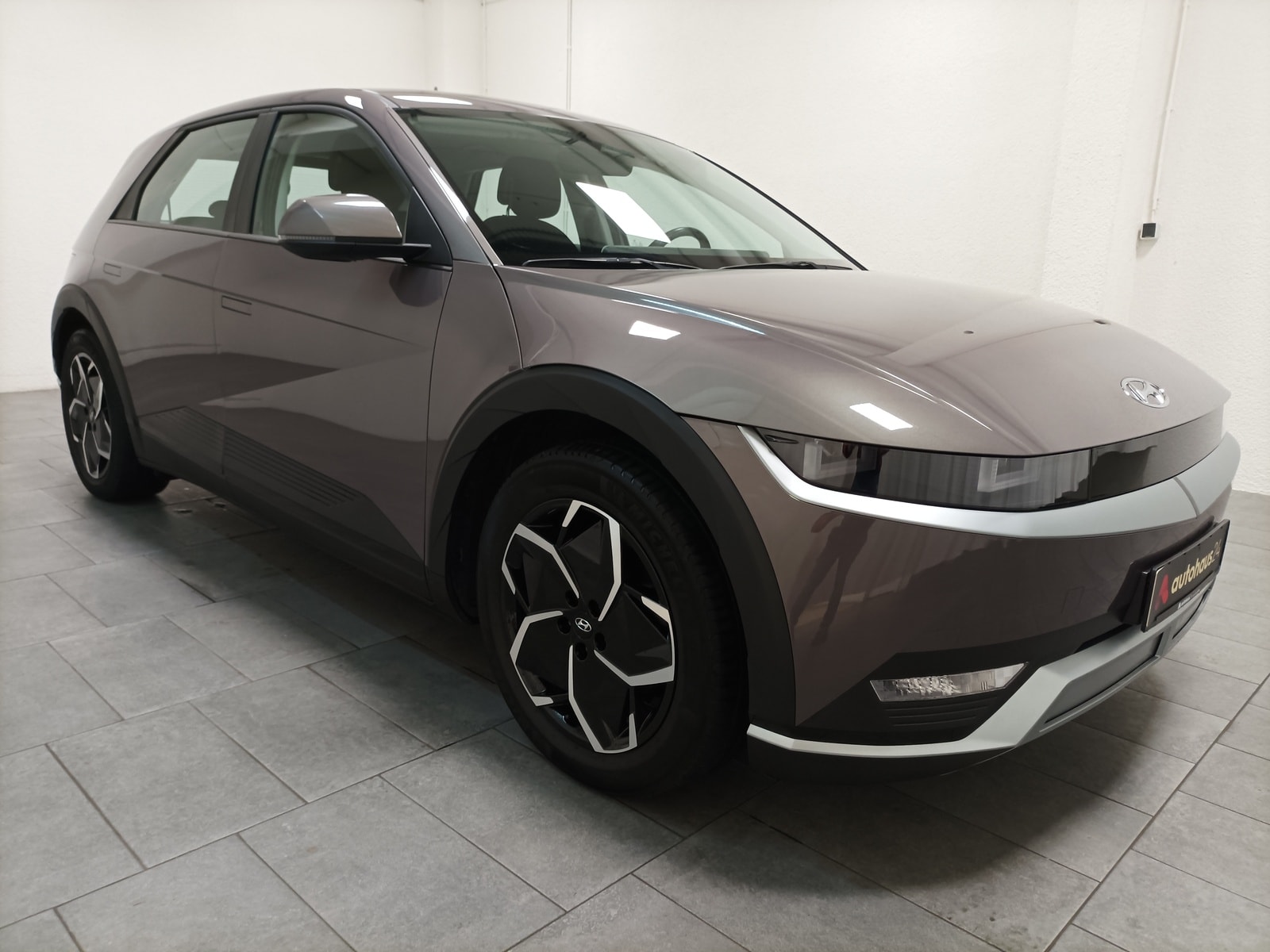 Hyundai IONIQ 5 Limousine HYUNDAI IONIQ 5 72,6 kWh 160 kW Heckantrieb Sports Utility Vehicle #1