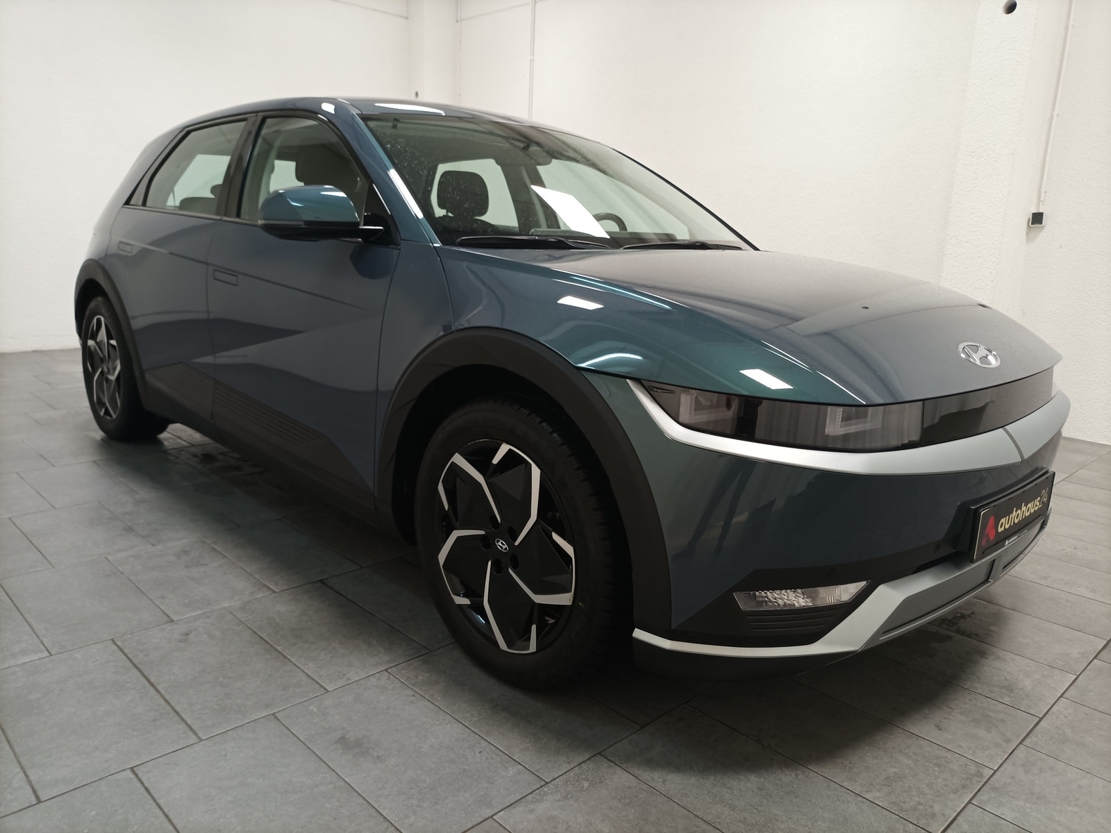 Hyundai IONIQ 5 Limousine HYUNDAI IONIQ 5 58 kWh 125 kW Heckantrieb Sports Utility Vehicle #1