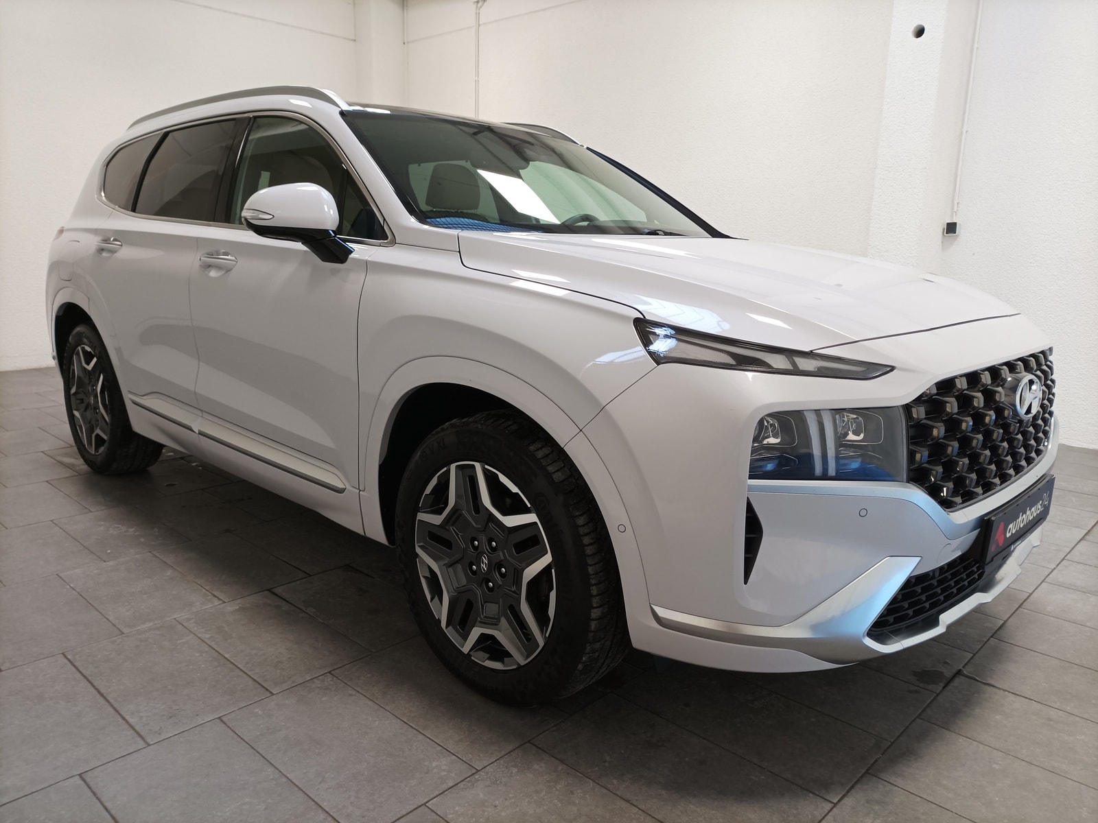 Hyundai Santa Fe SUV / Crossover / Geländewagen HYUNDAI Santa Fe 1.6 T-GDI Plug-in Hybrid 4WD Auto Sports Utility Vehicle #1