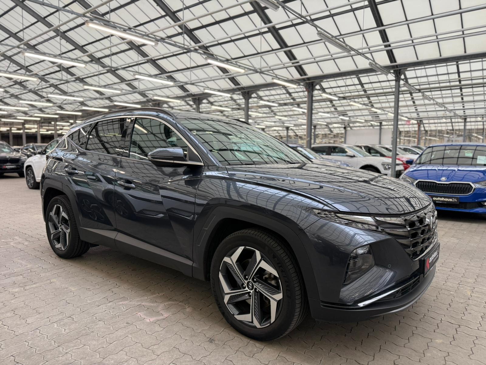 Hyundai Tucson SUV / Crossover / Geländewagen HYUNDAI Tucson 1.6 T-GDI Plug-in Hybrid 4WD Auto Sports Utility Vehicle #1