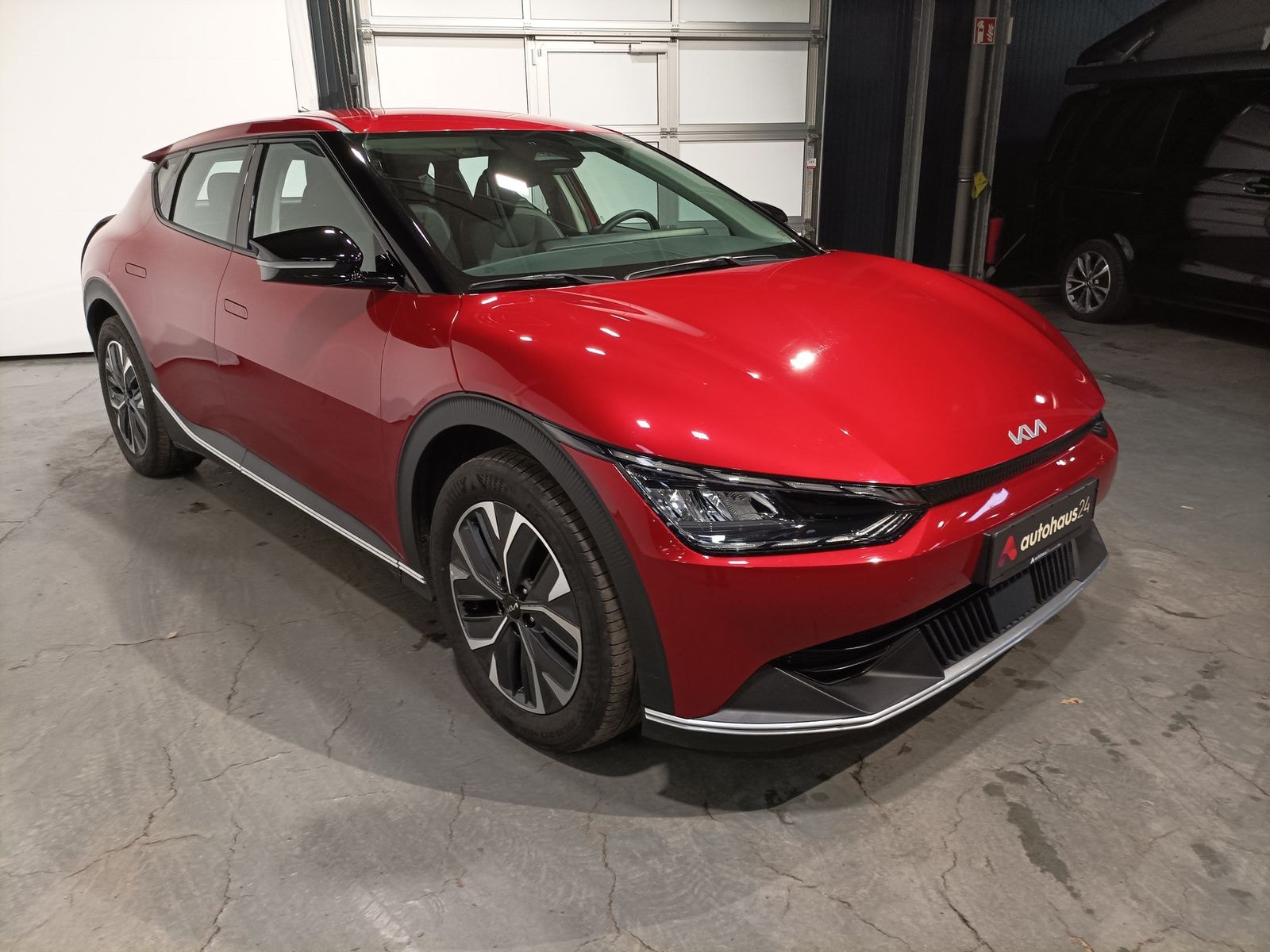 Kia EV6 SUV / Crossover / Geländewagen KIA EV6 77,4 kWh 168 kW Heckantrieb Sports Utility Vehicle #1