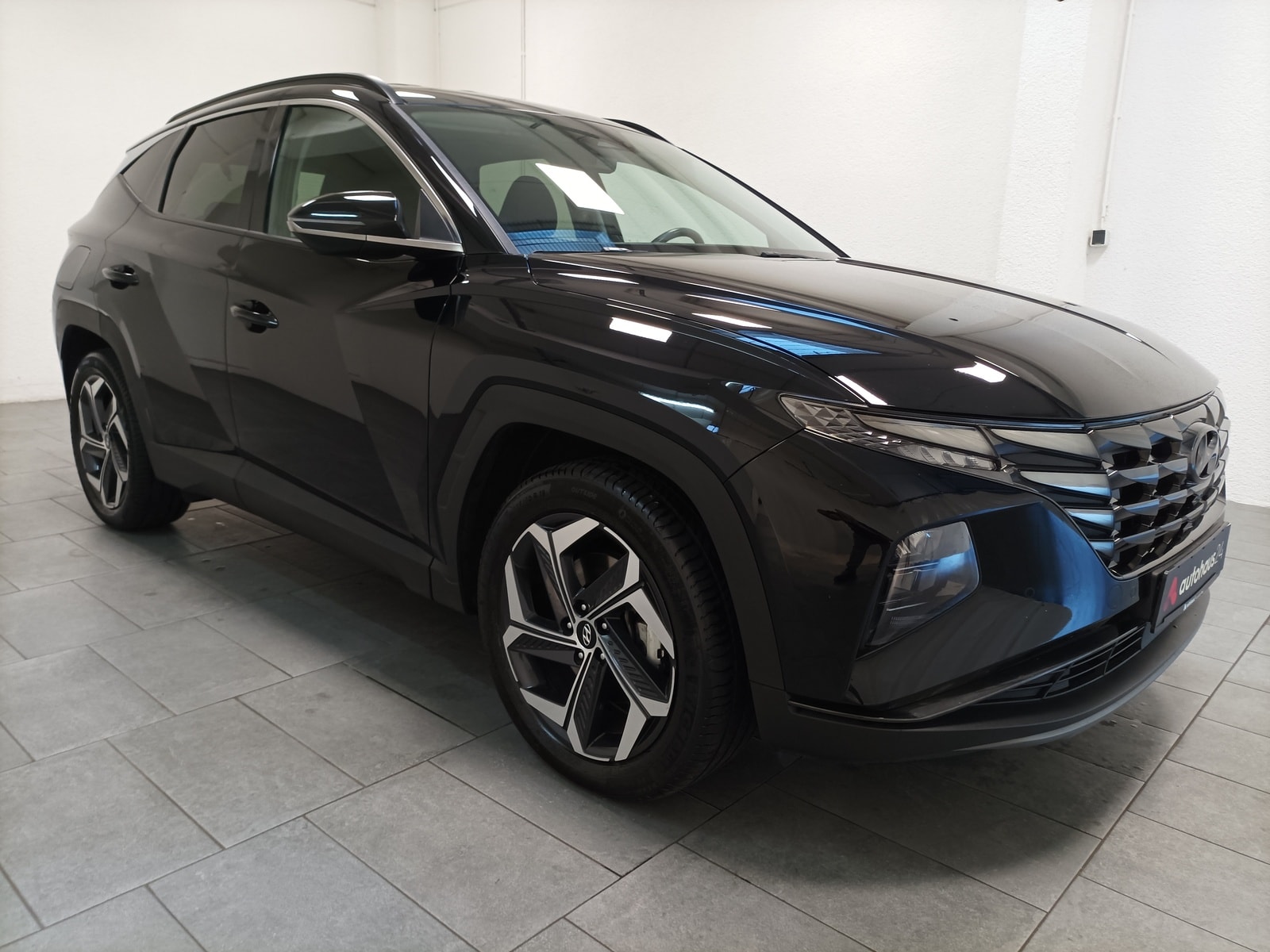 Hyundai Tucson SUV / Crossover / Geländewagen HYUNDAI Tucson 1.6 T-GDI Plug-in Hybrid 4WD Auto Sports Utility Vehicle #1