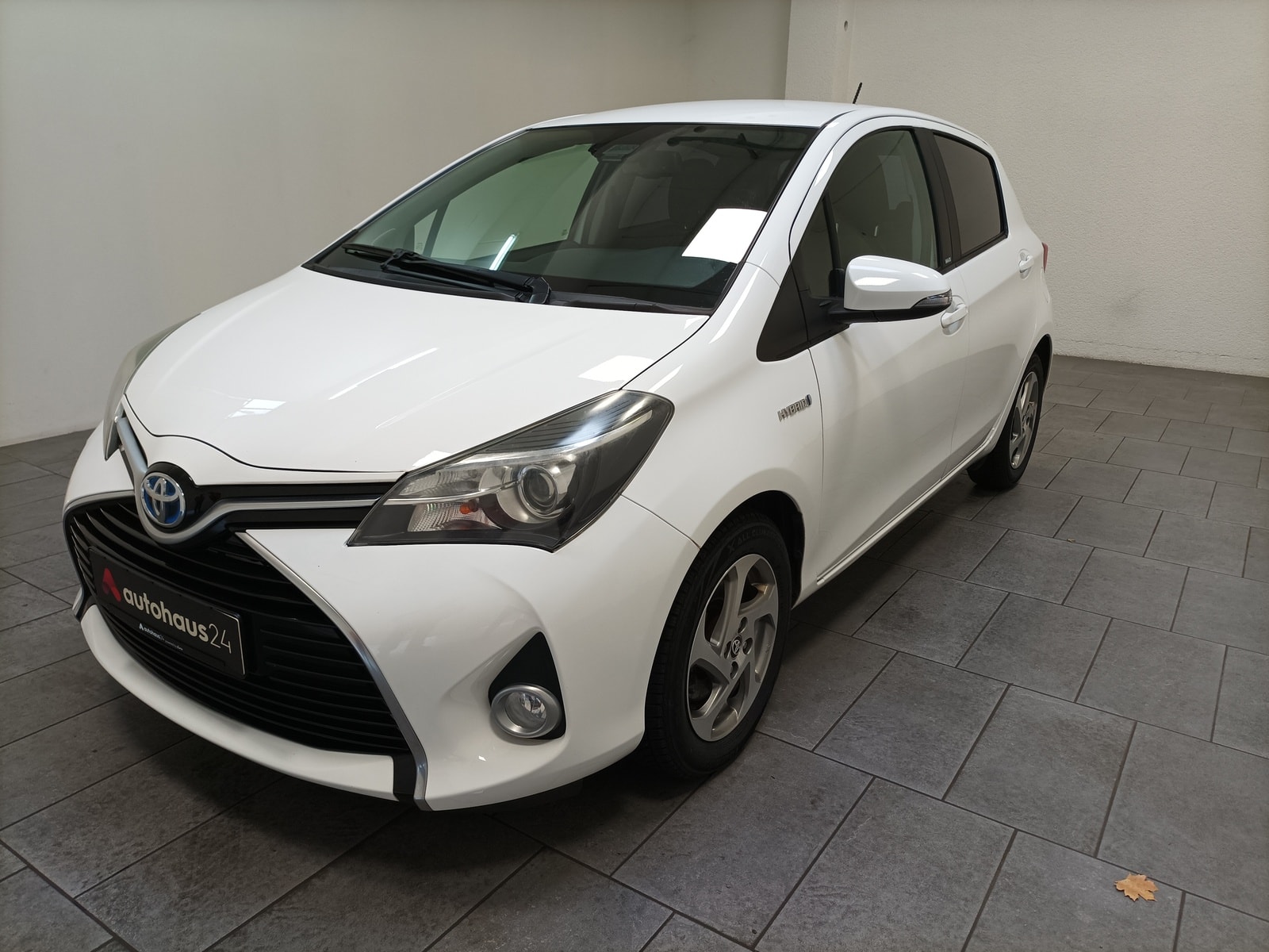 Toyota Yaris Limousine Yaris 1.5 VVT-i (Hybrid) Edition S #3