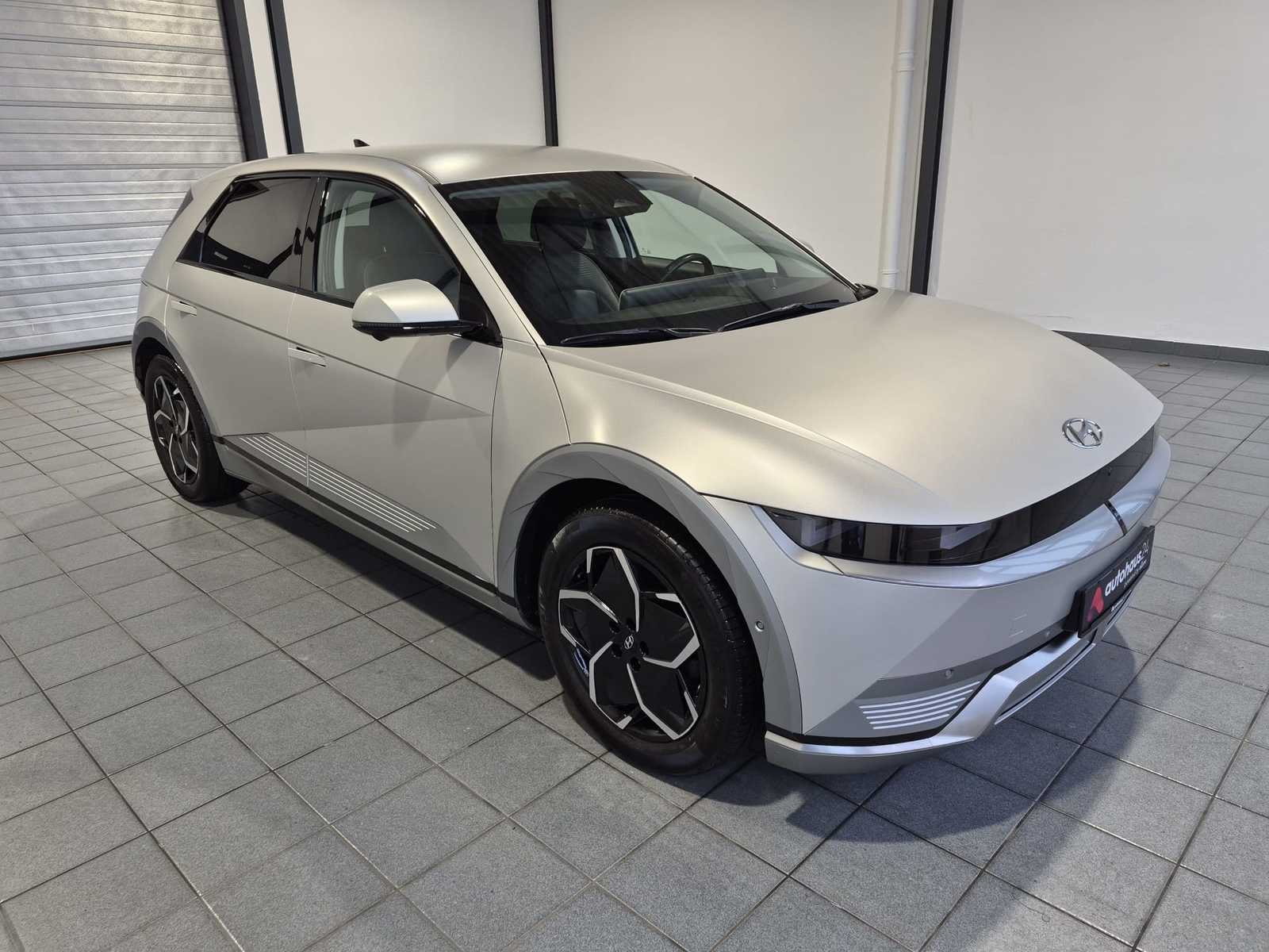 Hyundai IONIQ 5 Limousine HYUNDAI IONIQ 5 58 kWh 125 kW Heckantrieb Sports Utility Vehicle #1