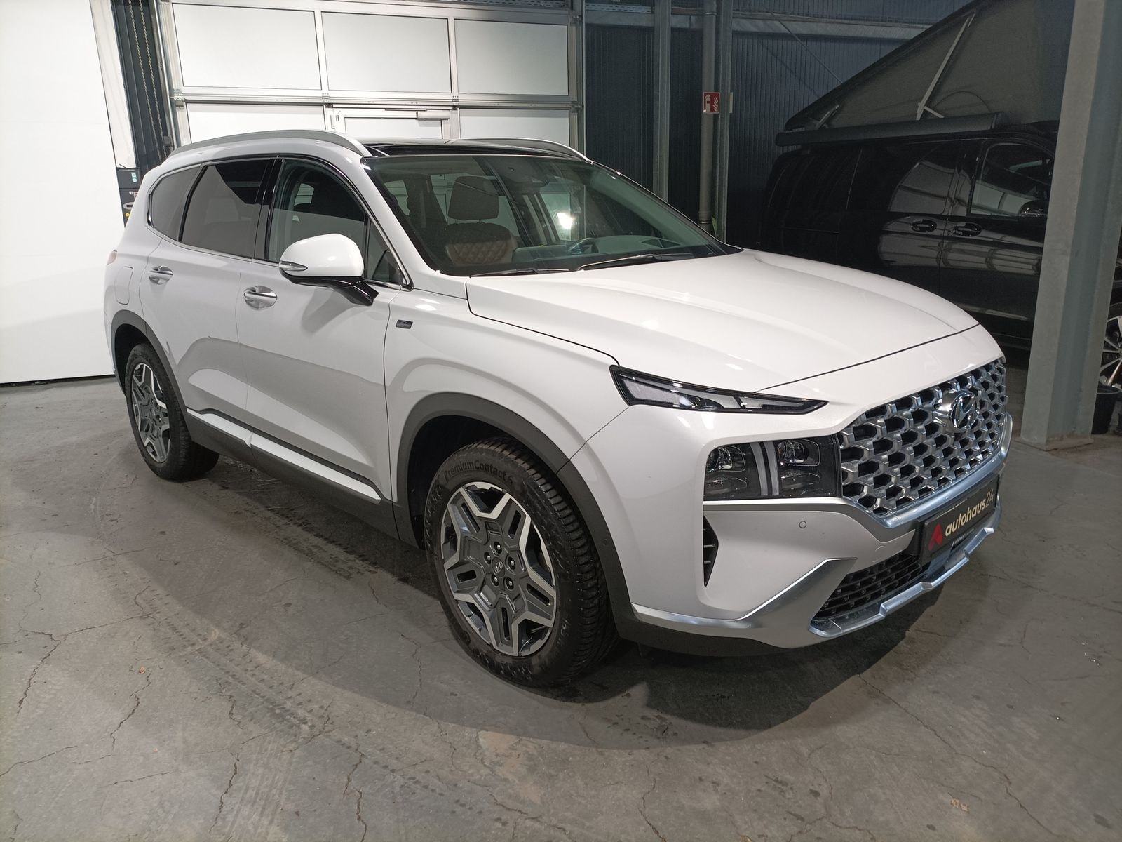 Hyundai Santa Fe SUV / Crossover / Geländewagen HYUNDAI Santa Fe 1.6 T-GDI Plug-in Hybrid 4WD Auto Sports Utility Vehicle #1