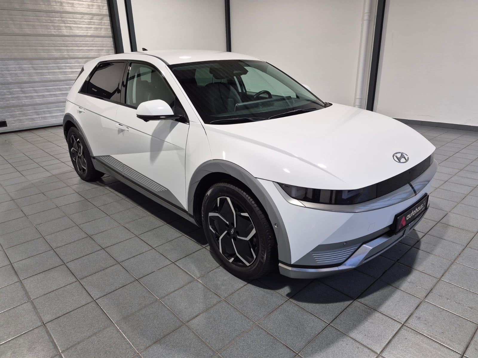 Hyundai IONIQ 5 Limousine HYUNDAI IONIQ 5 58 kWh 125 kW Heckantrieb Sports Utility Vehicle #1