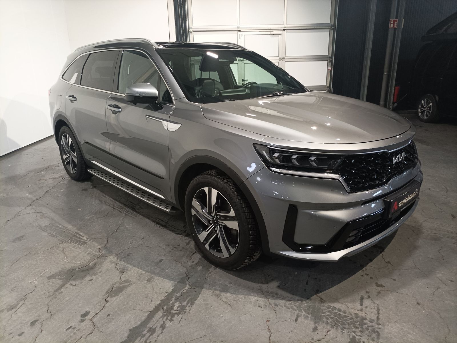 Kia Sorento SUV / Crossover / Geländewagen KIA Sorento 1.6 T-GDI Plug-in Hybrid AWD Platinum At Sports Utility Vehicle #1