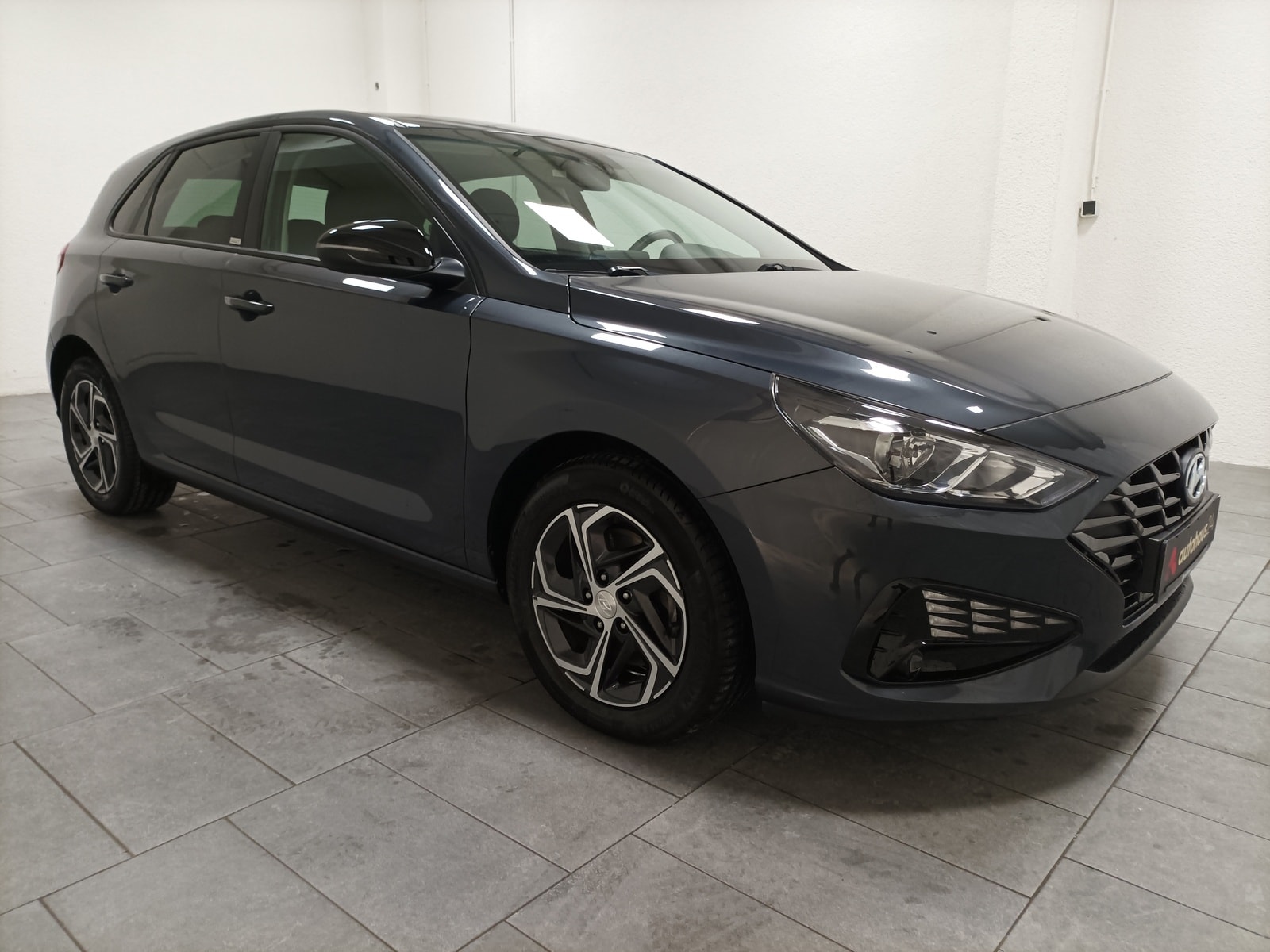 Hyundai i30 Limousine HYUNDAI i30 1.0 T-GDI EDITION 30 Schräghecklimousine #1