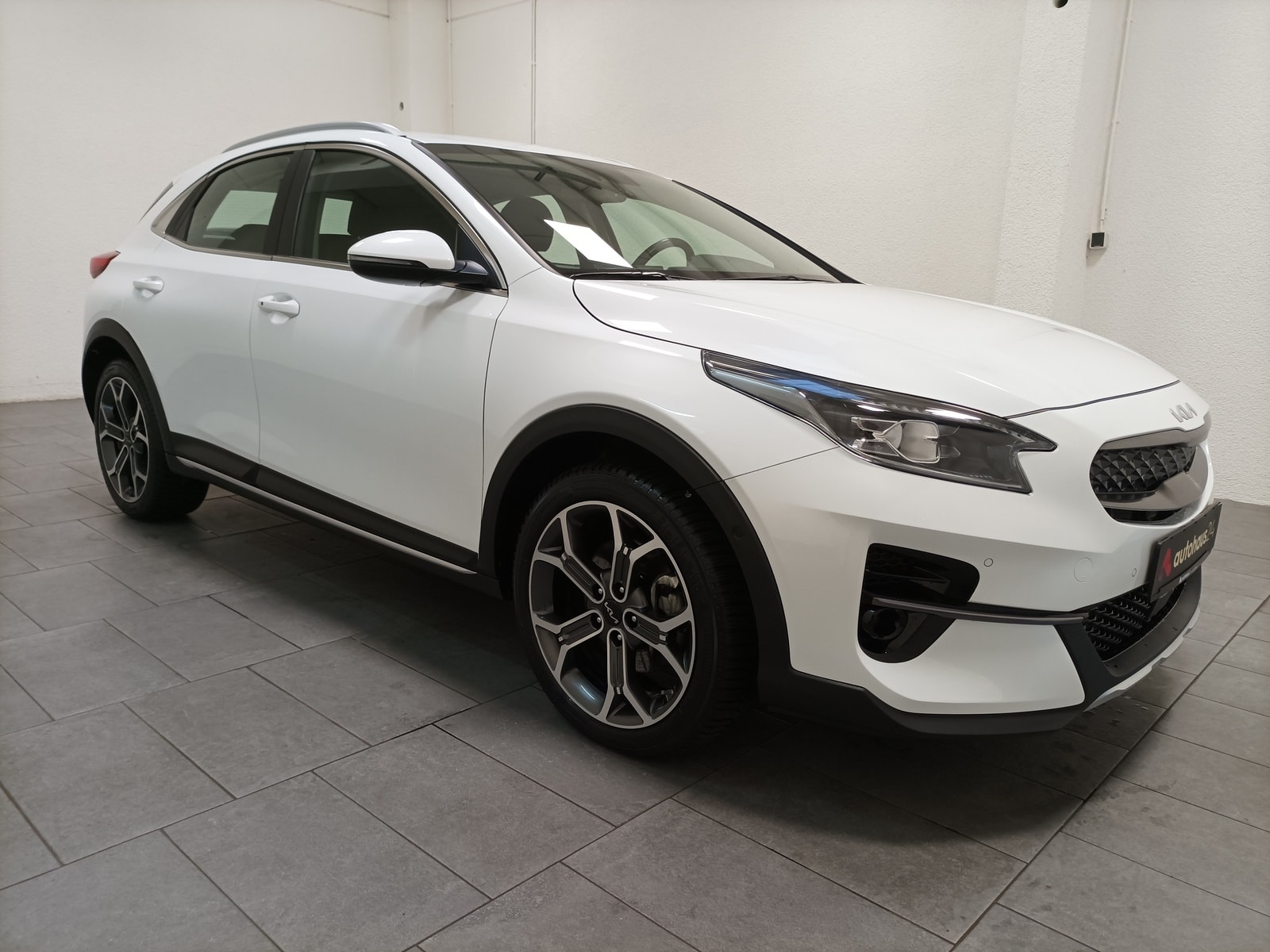 Kia XCeed SUV / Crossover / Geländewagen KIA XCeed 1.6 GDI Plug-In Hybrid DCT6 Spirit Sports Utility Vehicle #1
