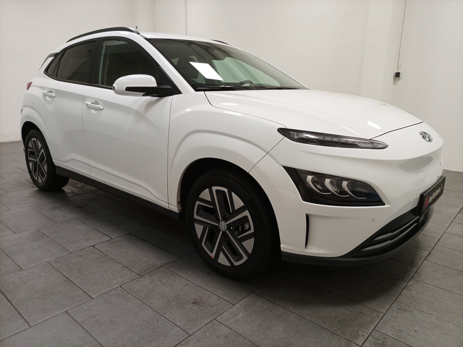 Hyundai Kona SUV / Crossover / Geländewagen HYUNDAI Kona ELEKTRO 100kW Sports Utility Vehicle #1