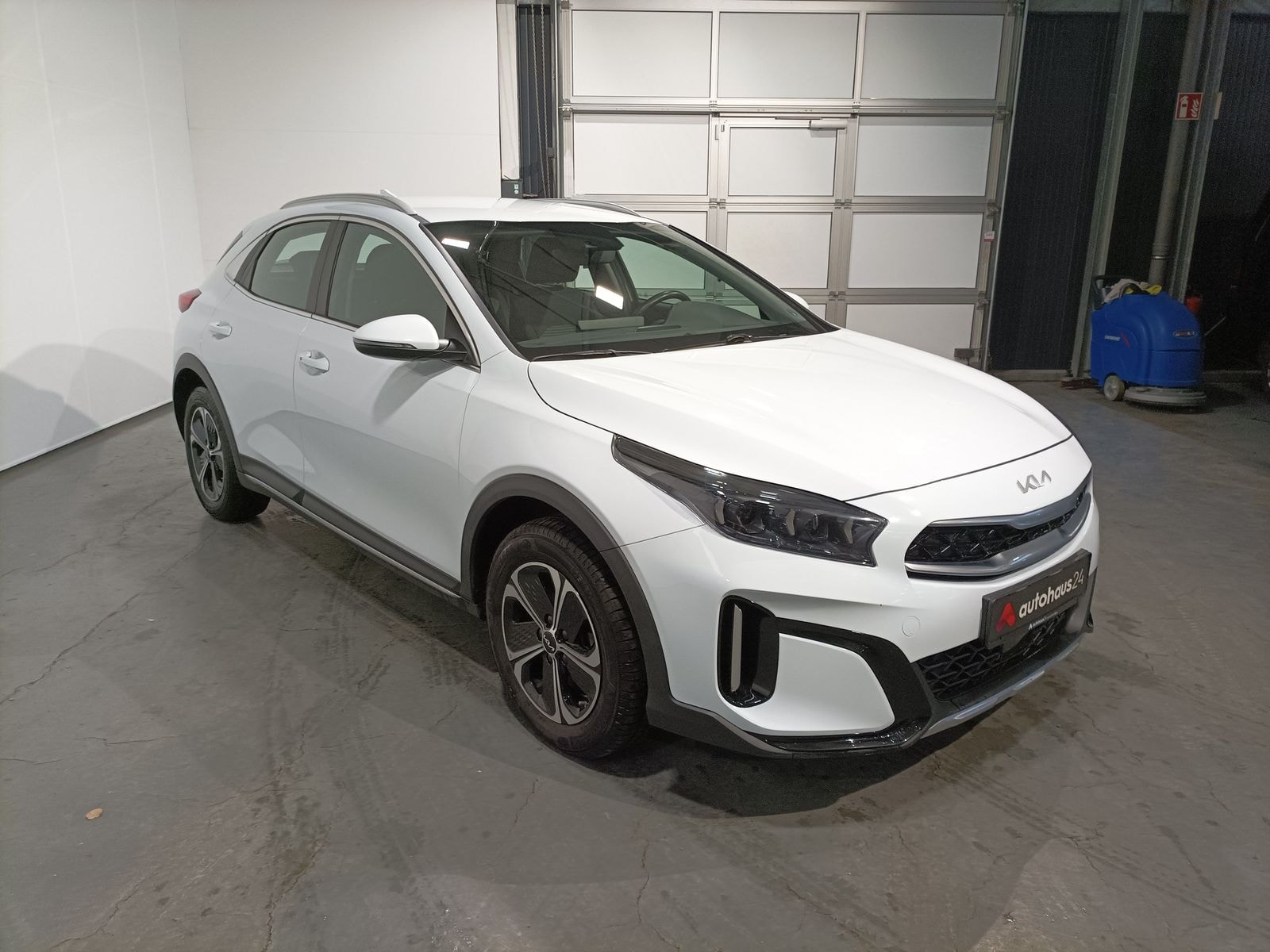 Kia XCeed SUV / Crossover / Geländewagen KIA XCeed 1.6 GDI Plug-In Hybrid DCT6 Vision Sports Utility Vehicle #1