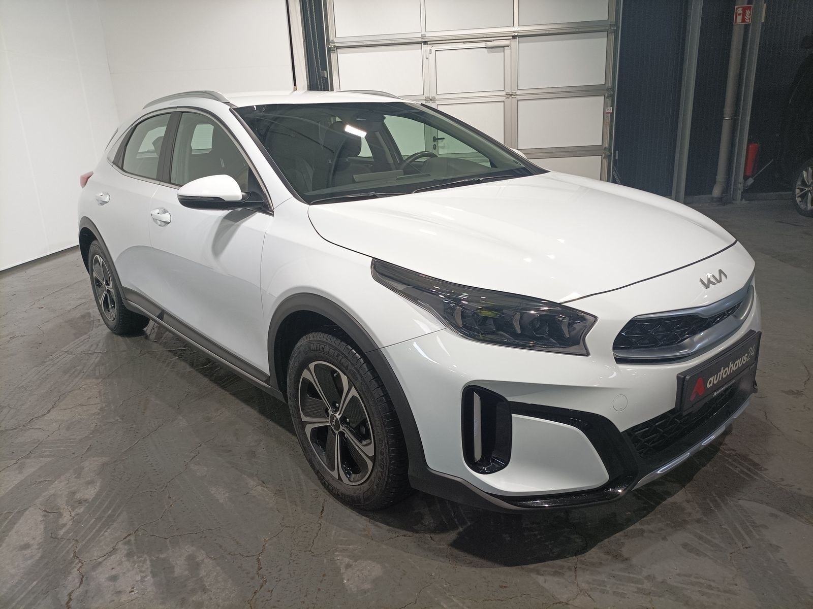 Kia XCeed SUV / Crossover / Geländewagen KIA XCeed 1.6 GDI Plug-In Hybrid DCT6 Vision Sports Utility Vehicle #1