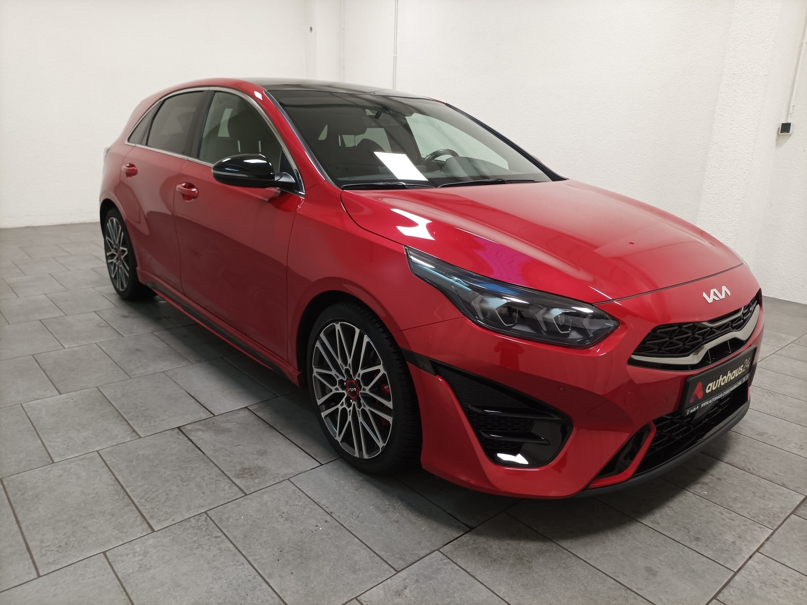 Kia Ceed Limousine KIA cee'd 1.6 T-GDI GT-Challenge Schräghecklimousine #1