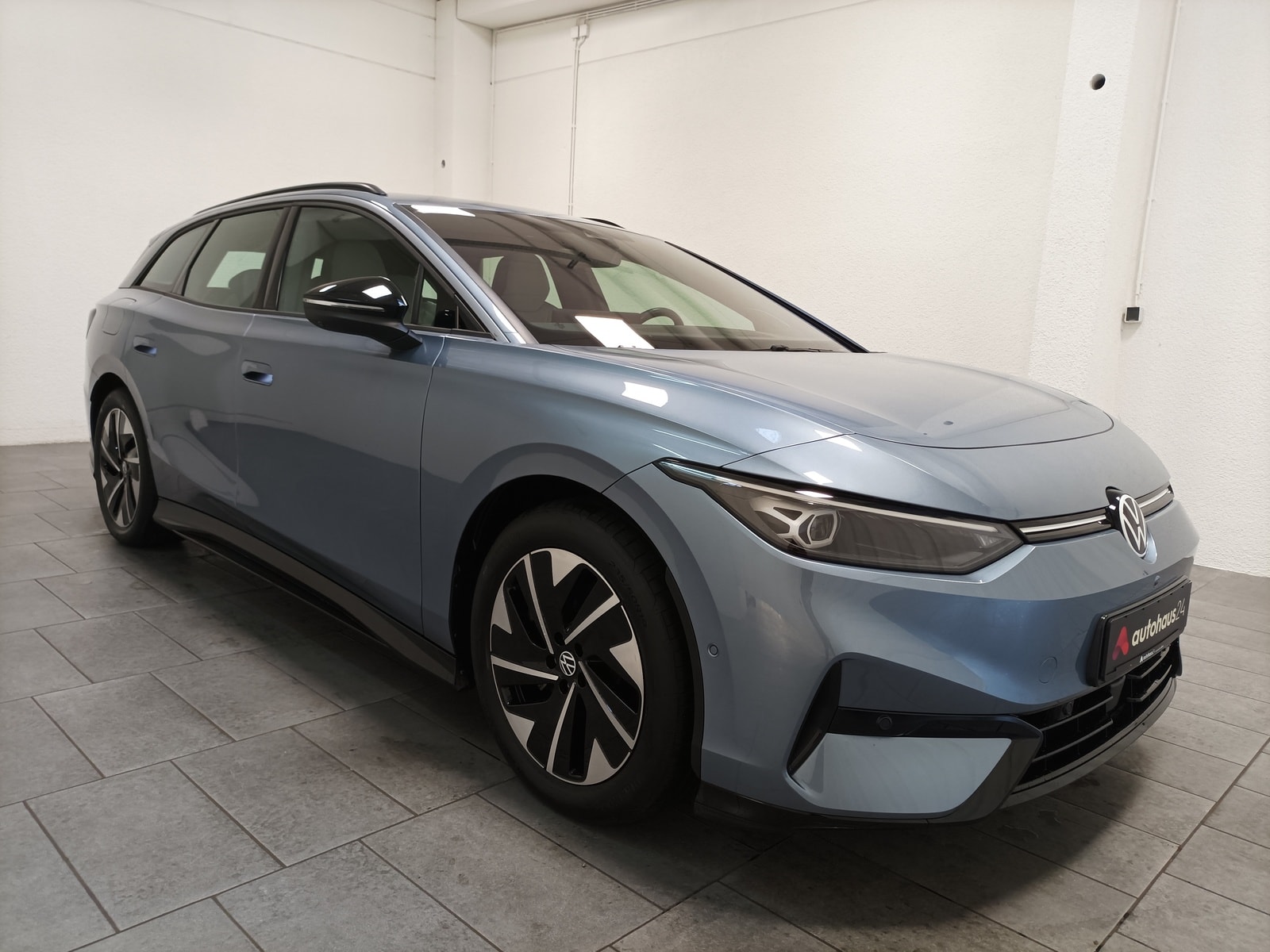 Volkswagen ID.7 Kombi VOLKSWAGEN ID.7 Pro 77 kWh 210 kW Pro Tour ENERGY KAT.B Kombi #1