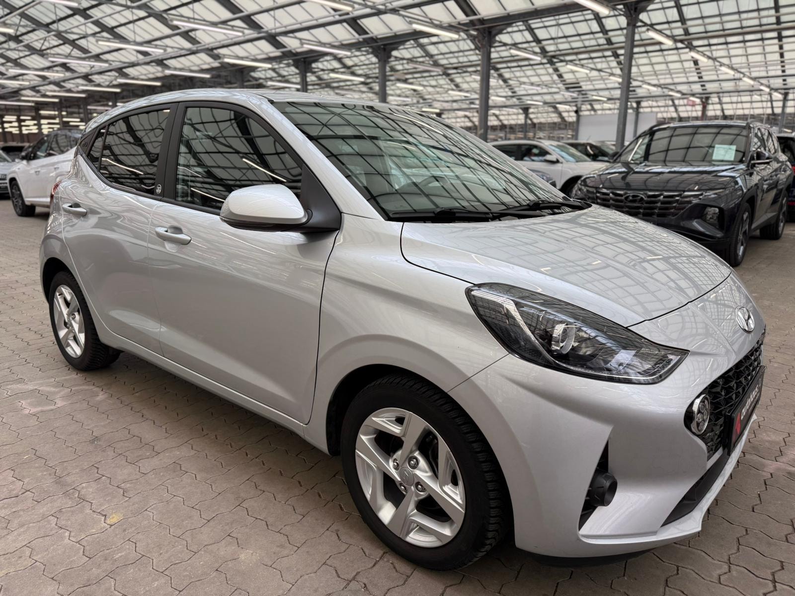 Hyundai i10 Schräghecklimousine HYUNDAI i10 1.0 EDITION 30 Schräghecklimousine #1