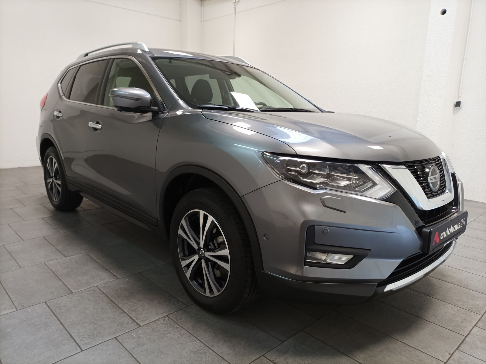 Nissan X-TRAIL SUV / Crossover / Geländewagen NISSAN X-TRAIL 1.7 dCi ACENTA Crossover #1