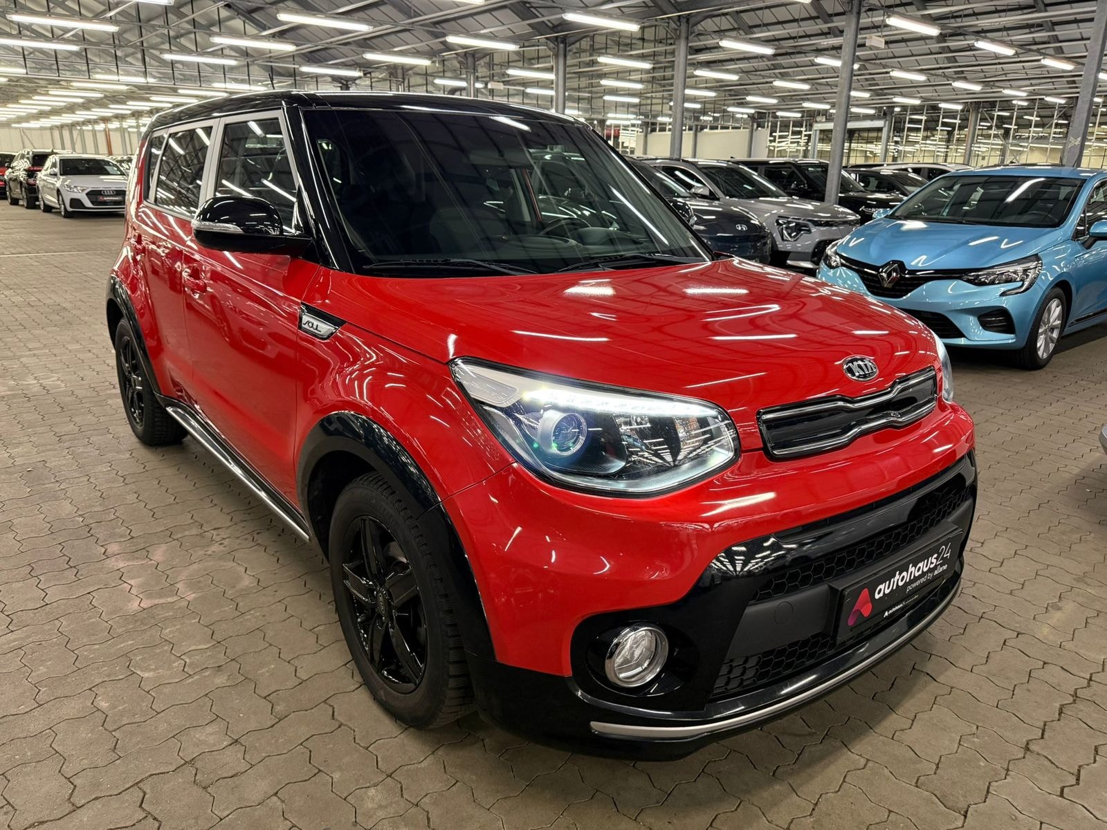 Kia Soul Kleinbus / Van KIA Soul 1.6 CRDi Dream Team Edition Schräghecklimousine #1