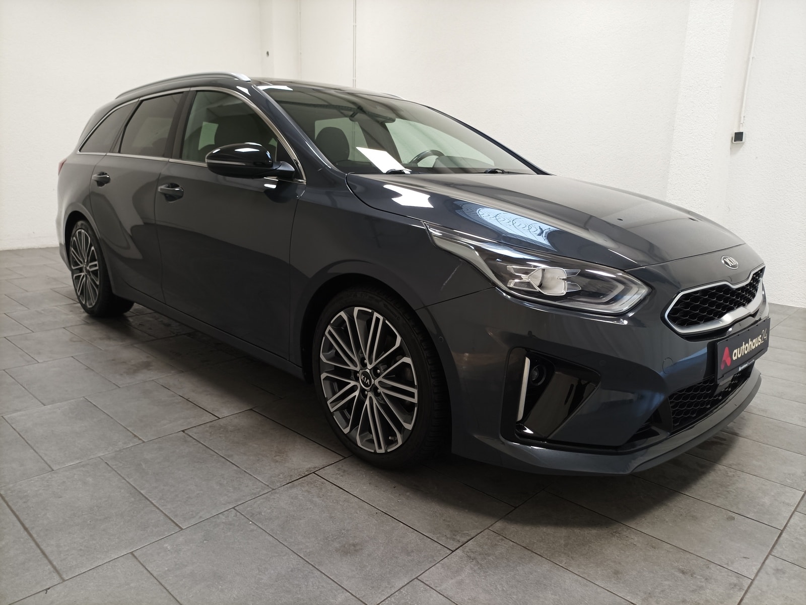 Kia Ceed Kombi KIA Ceed 1.5 T-GDI DCT GT Line SW Kombi #1