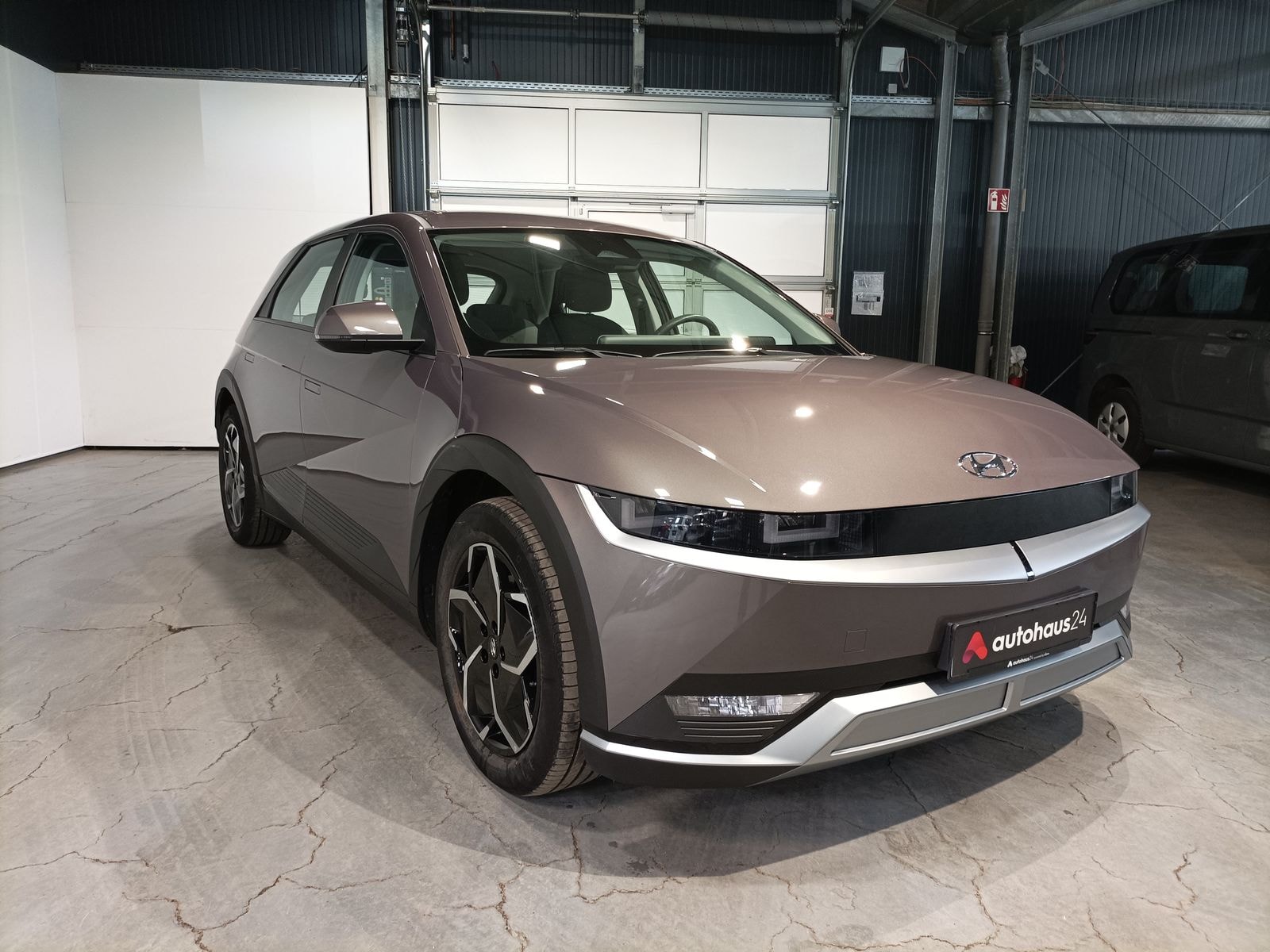 Hyundai IONIQ 5 Limousine HYUNDAI IONIQ 5 58 kWh 125 kW Heckantrieb Sports Utility Vehicle #1