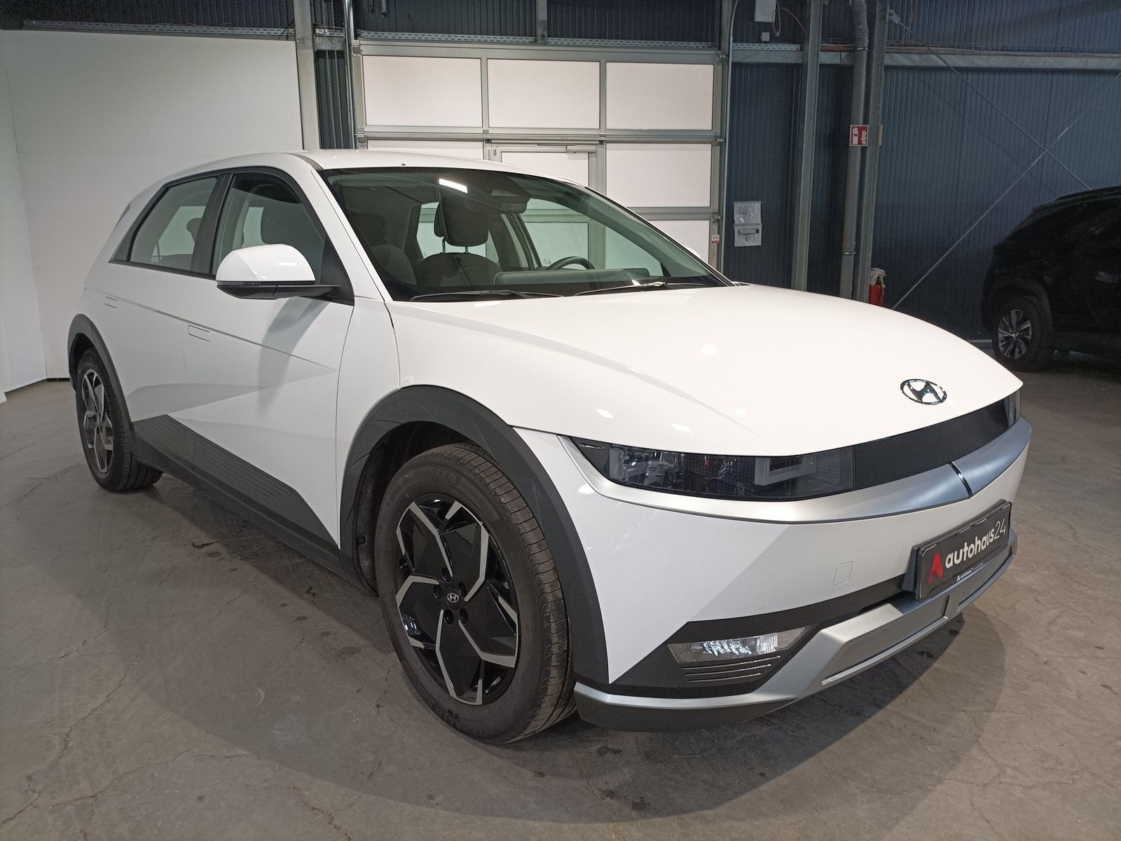 Hyundai IONIQ 5 Limousine HYUNDAI IONIQ 5 58 kWh 125 kW Heckantrieb Sports Utility Vehicle #1