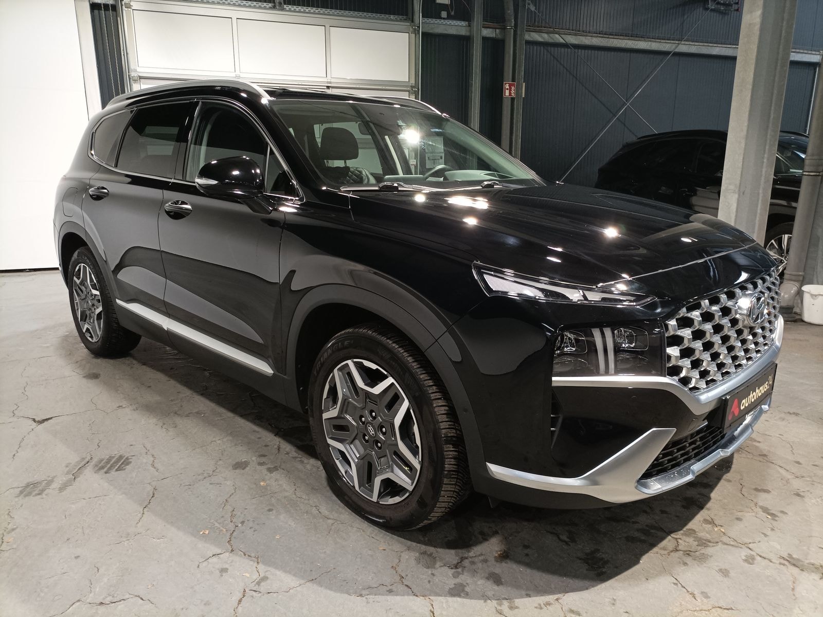 Hyundai Santa Fe SUV / Crossover / Geländewagen HYUNDAI Santa Fe 1.6 T-GDI Plug-in Hybrid Prime 4WD Auto Sports Utility Vehicle #1