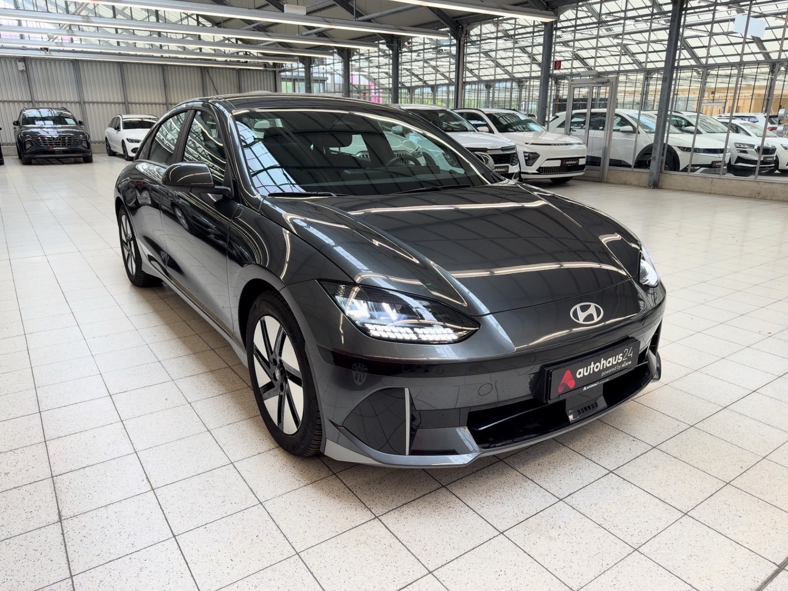Hyundai IONIQ 6 Limousine HYUNDAI IONIQ 5 58 kWh Heckantrieb Sports Utility Vehicle #1