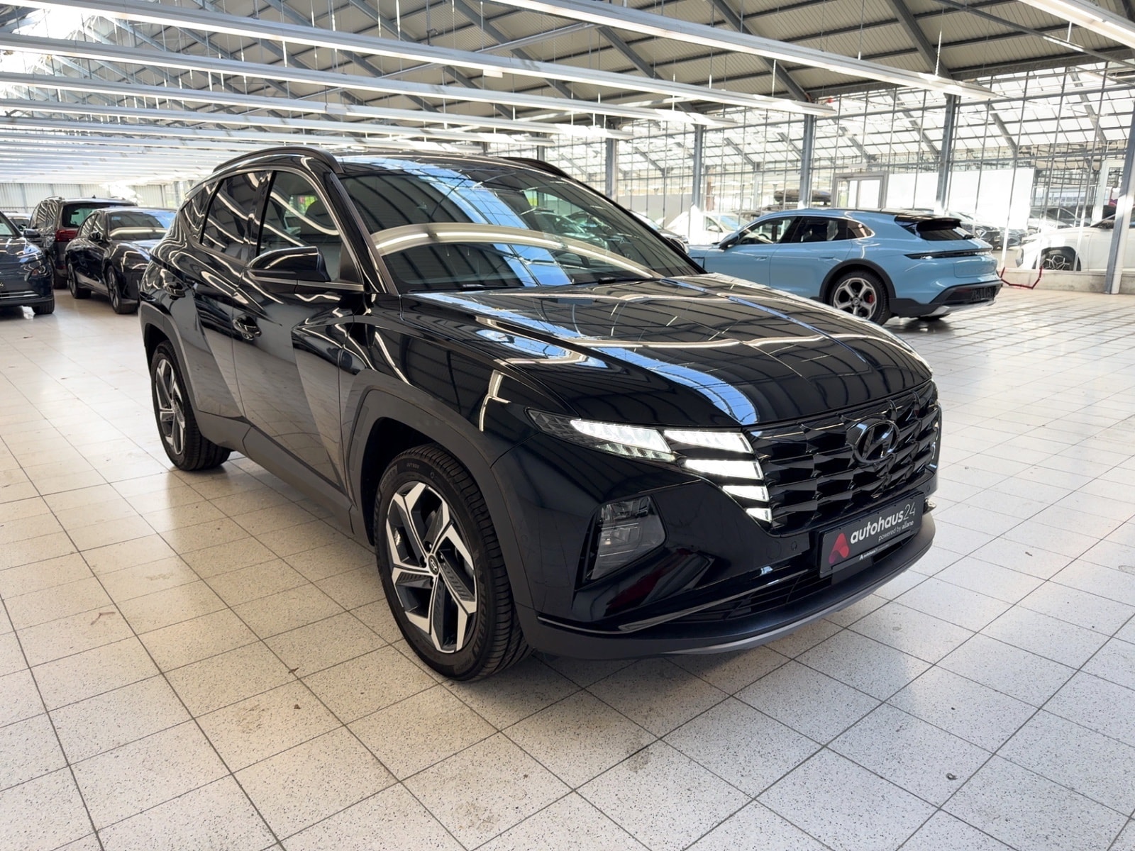Hyundai Tucson SUV / Crossover / Geländewagen HYUNDAI Tucson 1.6 T-GDI Plug-in Hybrid 4WD Auto Sports Utility Vehicle #1
