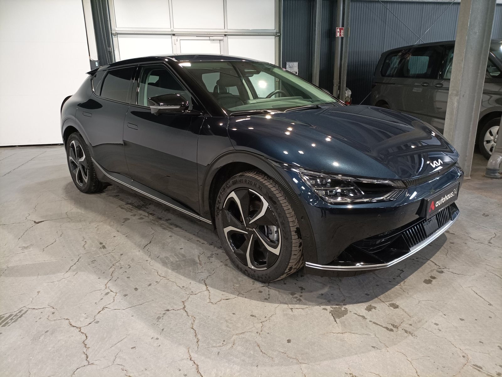 Kia EV6 SUV / Crossover / Geländewagen KIA EV6 77,4 kWh 239 kW Allradantrieb Sports Utility Vehicle #1