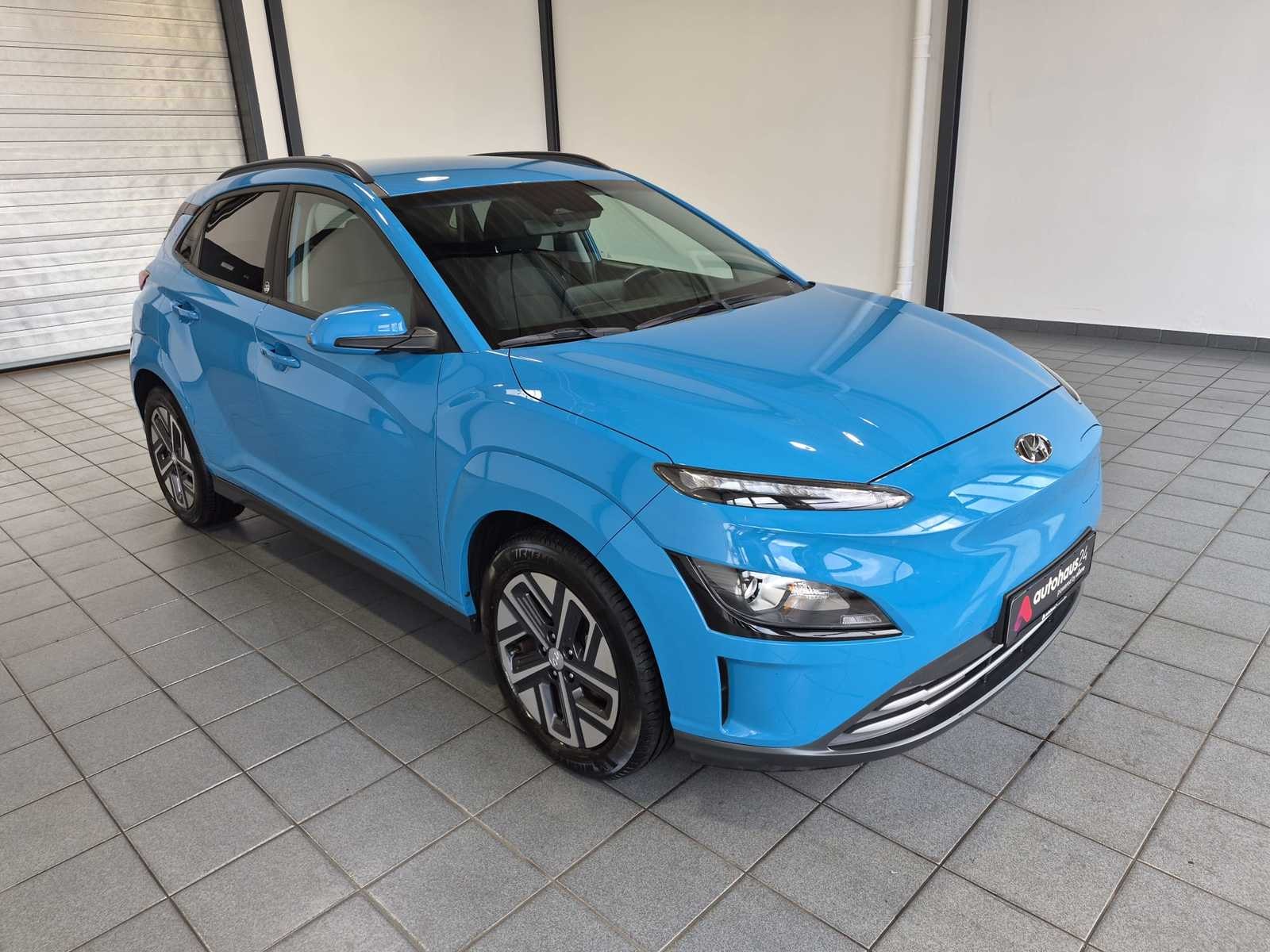 Hyundai Kona SUV / Crossover / Geländewagen HYUNDAI Kona ELEKTRO 100kW Sports Utility Vehicle #1