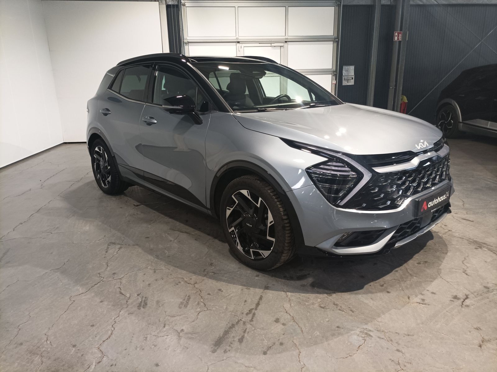 Kia Sportage SUV / Crossover / Geländewagen KIA Sportage 1.6 T-GDI DCT 4WD GT line Sports Utility Vehicle #1