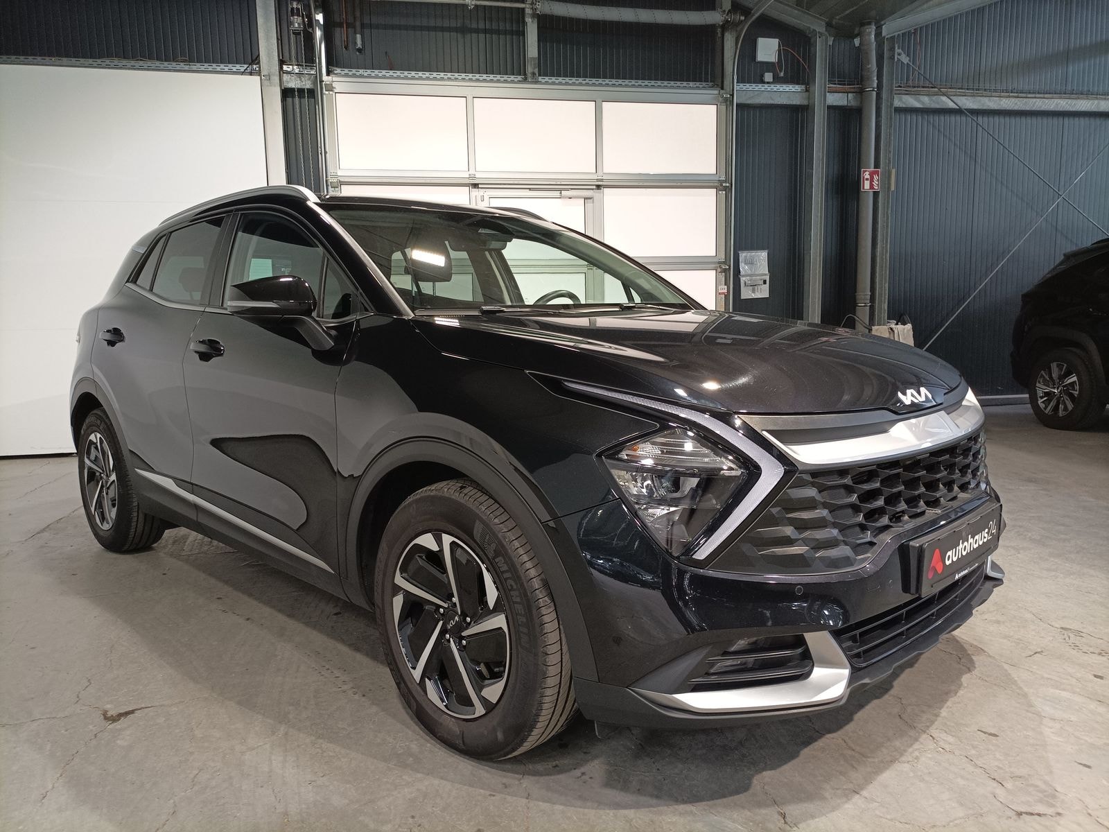 Kia Sportage SUV / Crossover / Geländewagen KIA Sportage 1.6 T-GDI 2WD Vision Sports Utility Vehicle #1