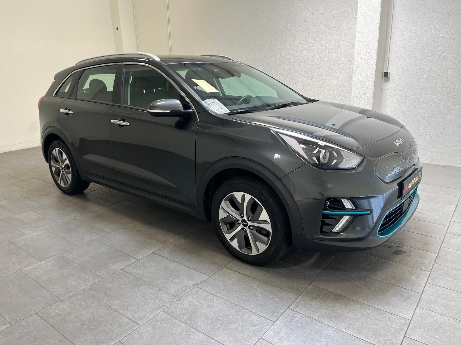 Kia Niro SUV / Crossover / Geländewagen KIA e-Niro 150kW Vision Schräghecklimousine #1