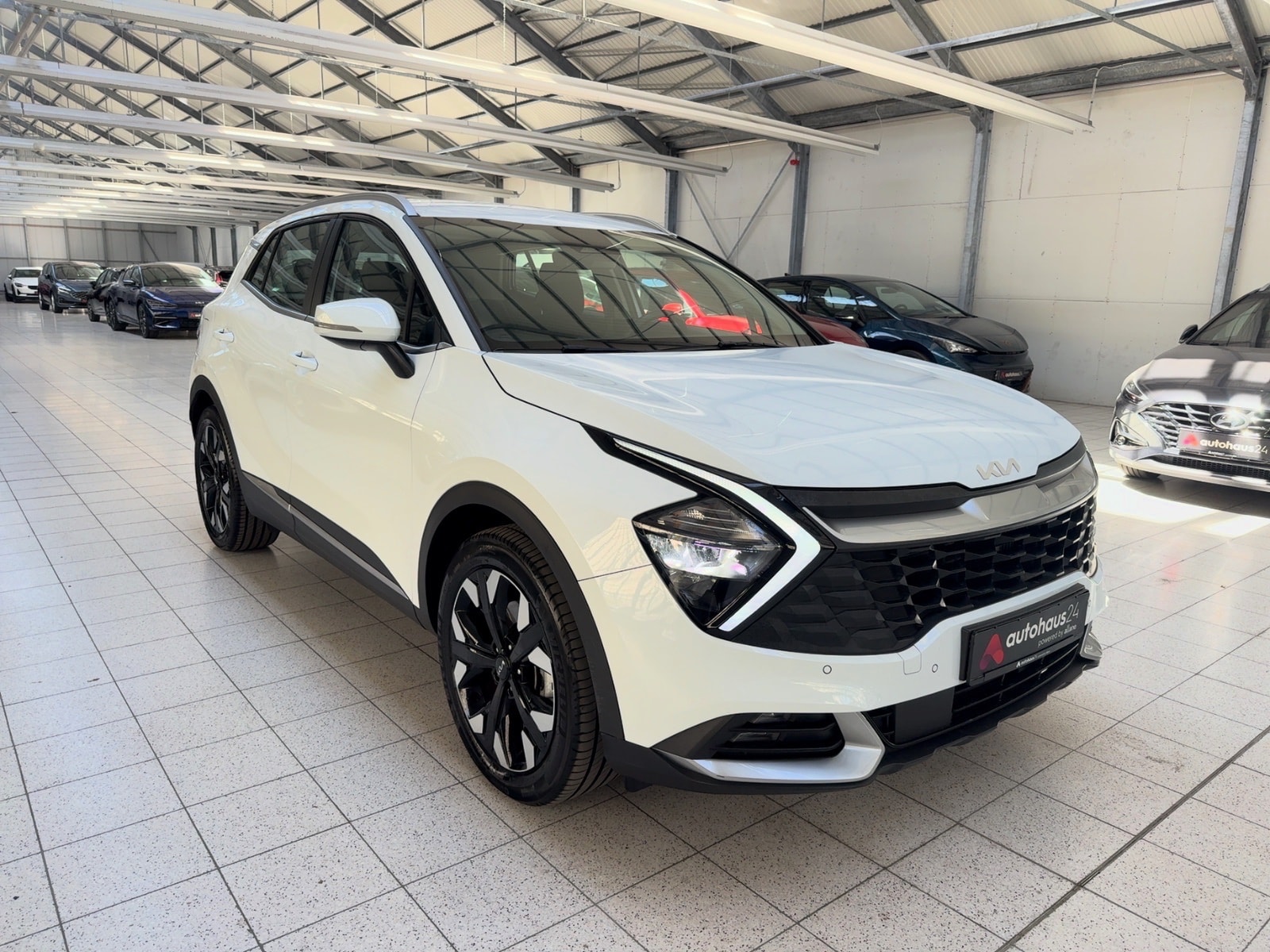 Kia Sportage SUV / Crossover / Geländewagen KIA Sportage 1.6 T-GDI Plug-in Hybrid Auto 4WD Sports Utility Vehicle #1