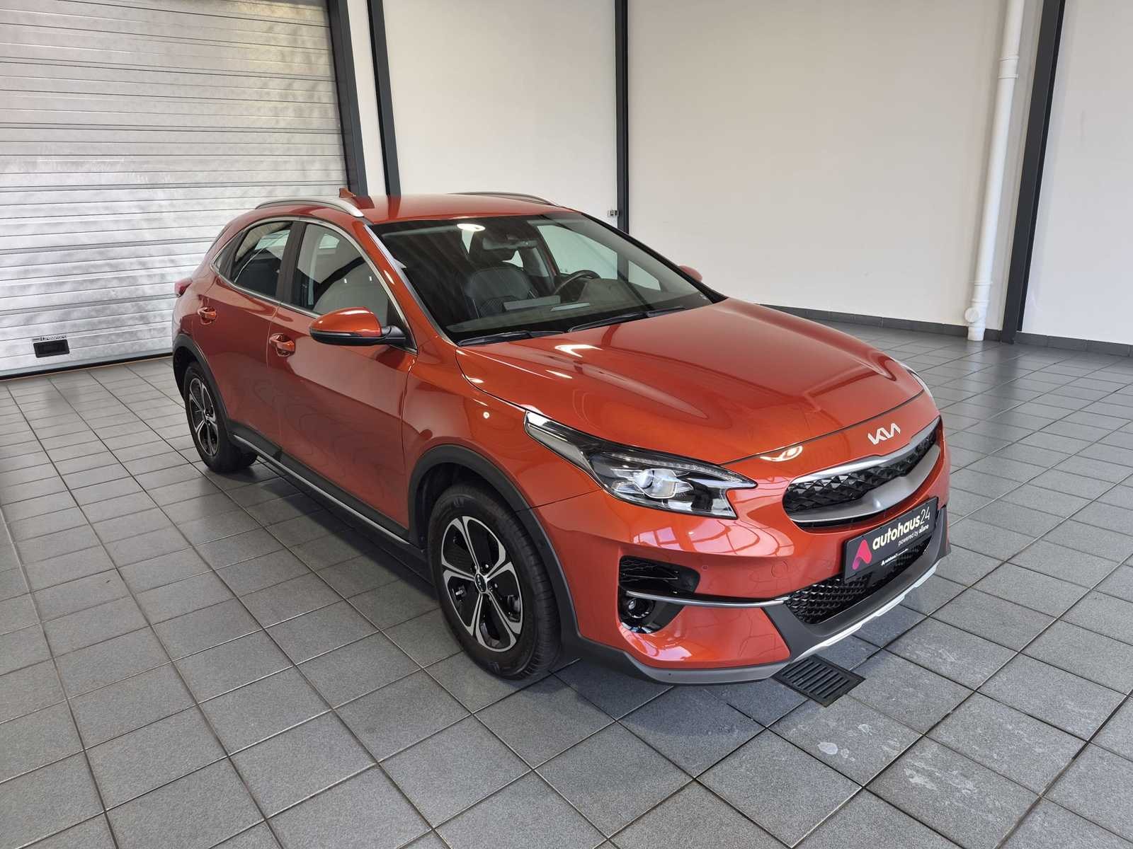 Kia XCeed SUV / Crossover / Geländewagen KIA XCeed 1.6 GDI Plug-In Hybrid DCT6 Spirit Sports Utility Vehicle #1