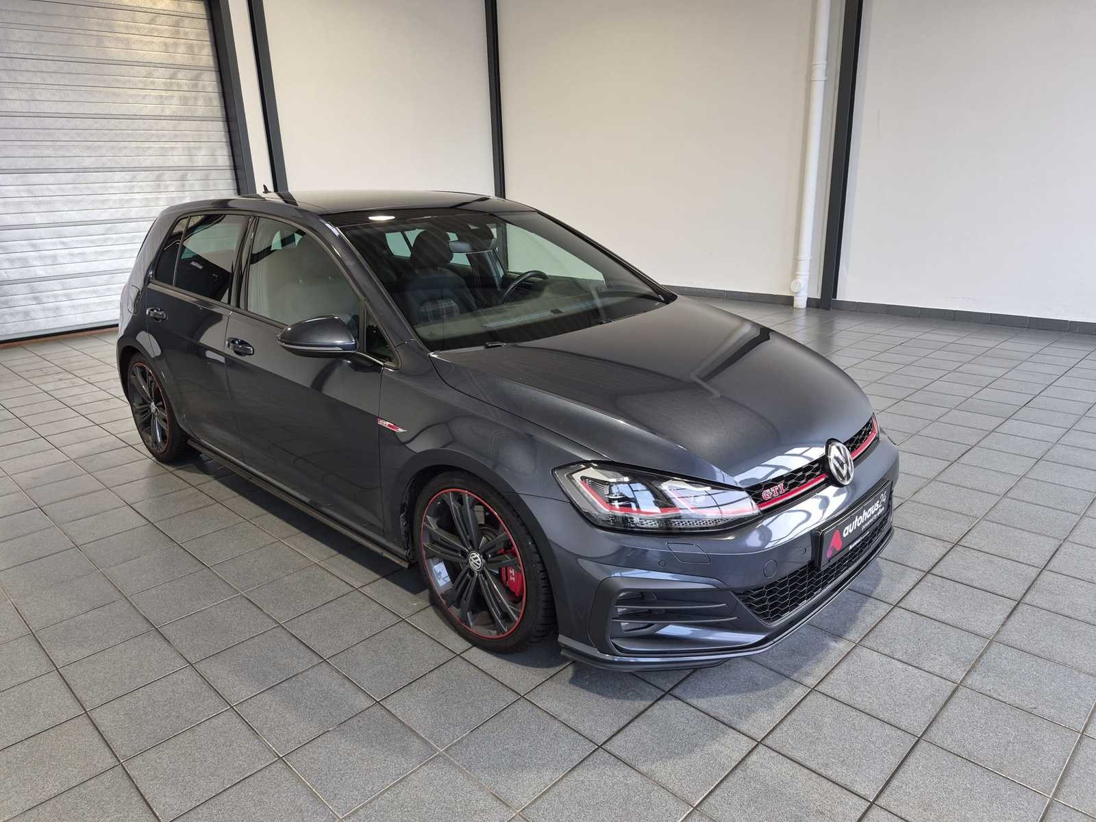 Volkswagen Golf Limousine VOLKSWAGEN Golf 2.0 TSI GTI Performance Schräghecklimousine #1