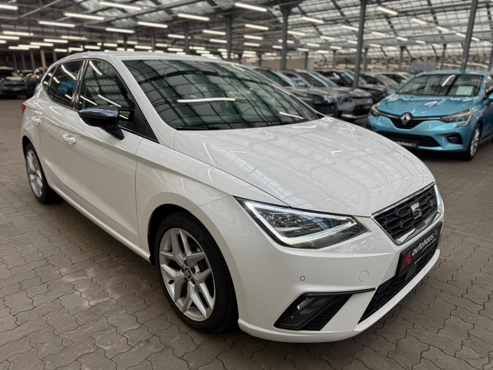 SEAT Ibiza Limousine SEAT Ibiza 1.0 MPI 59kW Reference Schräghecklimousine #1