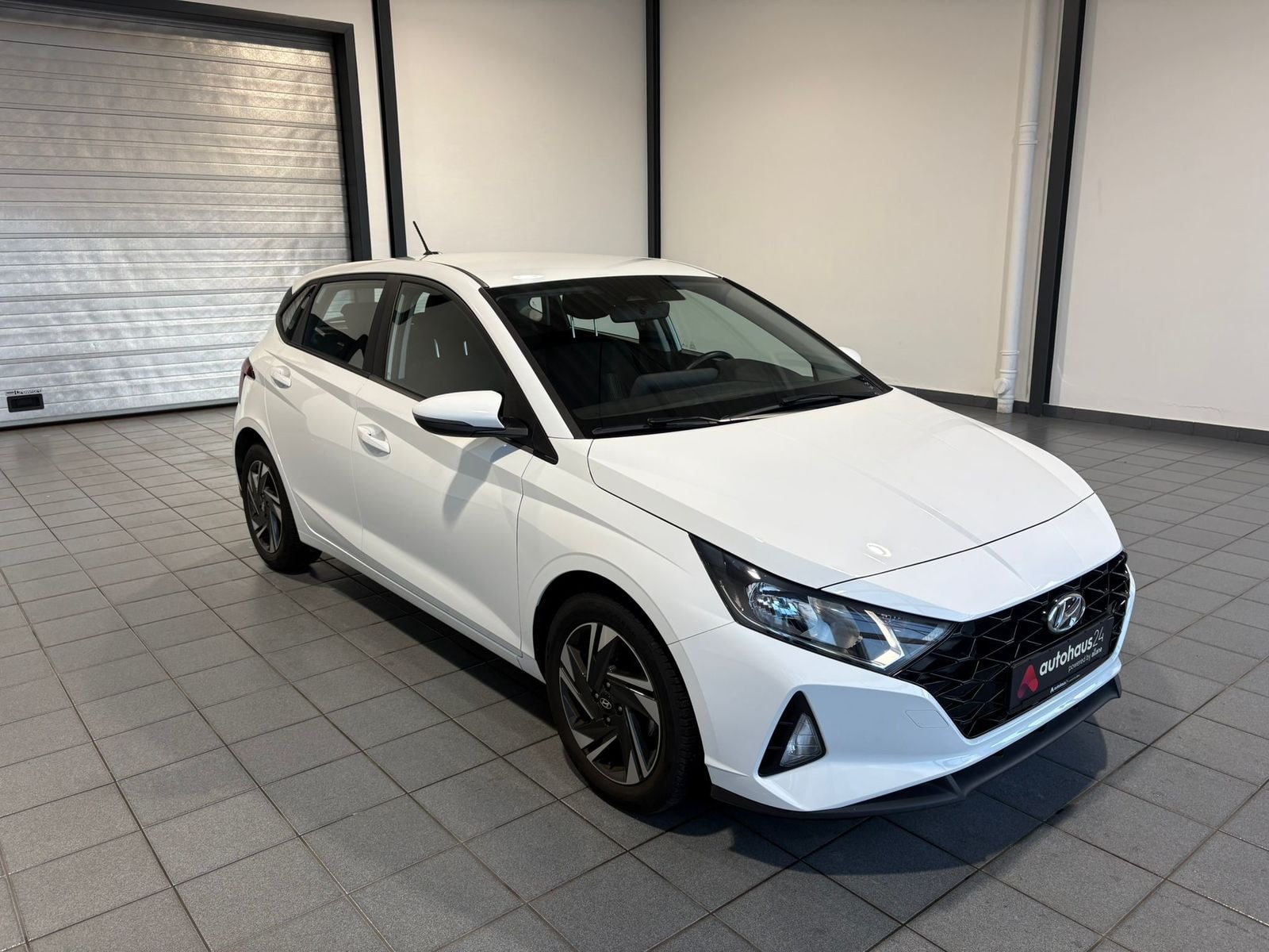 Hyundai i20 Schräghecklimousine HYUNDAI i20 1.0 T-GDI 74kW Select Schräghecklimousine #1