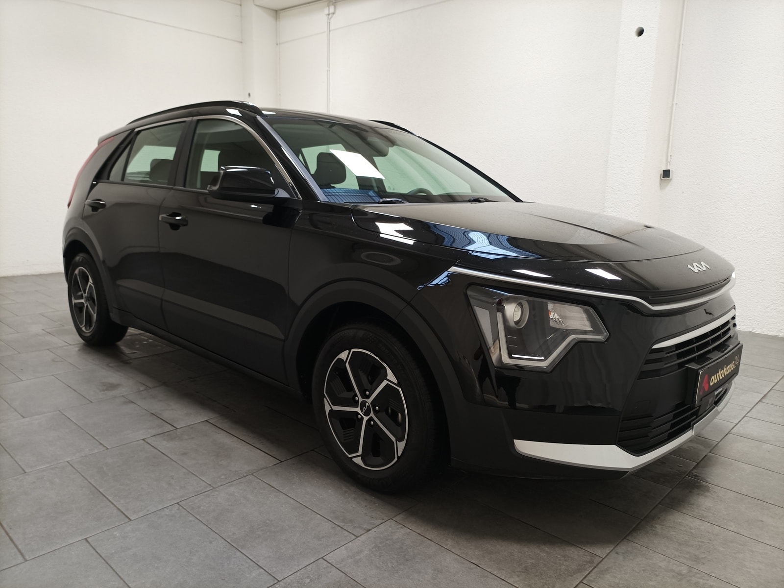 Kia Niro SUV / Crossover / Geländewagen KIA Niro 1.6 GDI Plug-in Hybrid Edition 7 Schräghecklimousine #1