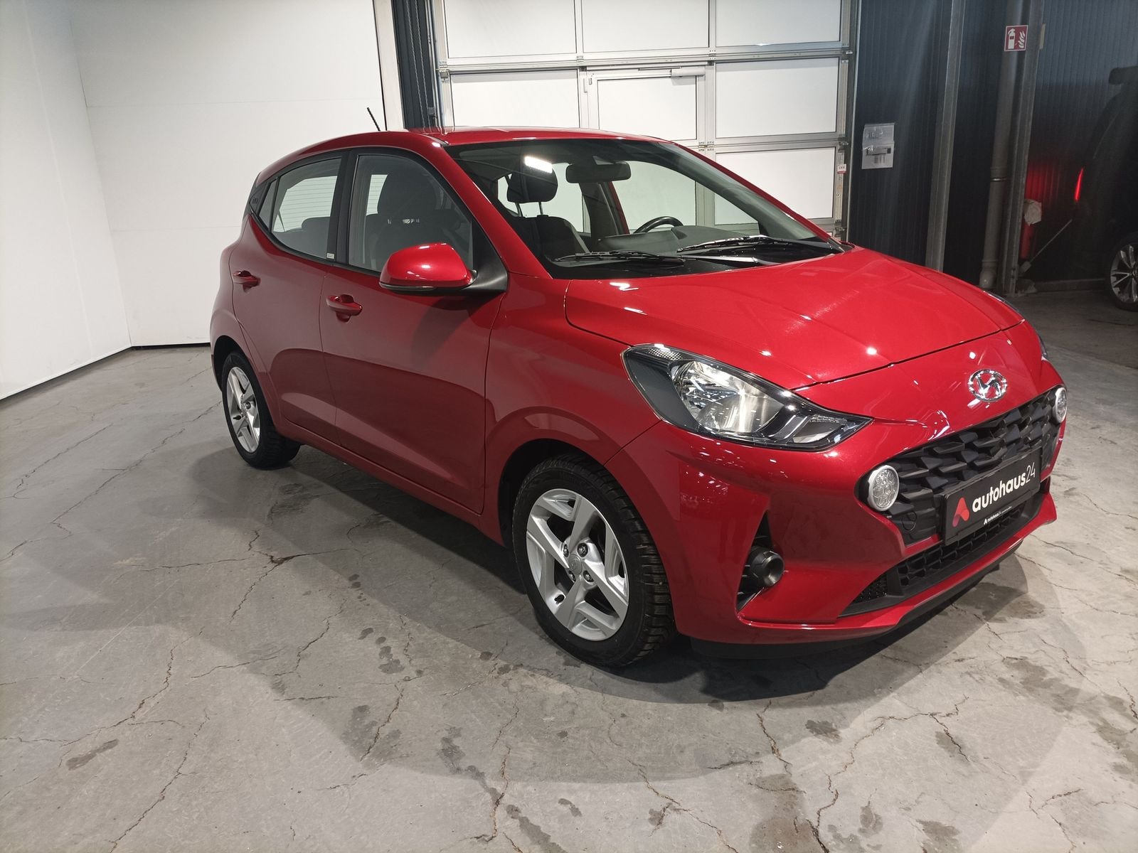 Hyundai i10 Schräghecklimousine HYUNDAI i10 1.0 Trend Schräghecklimousine #1