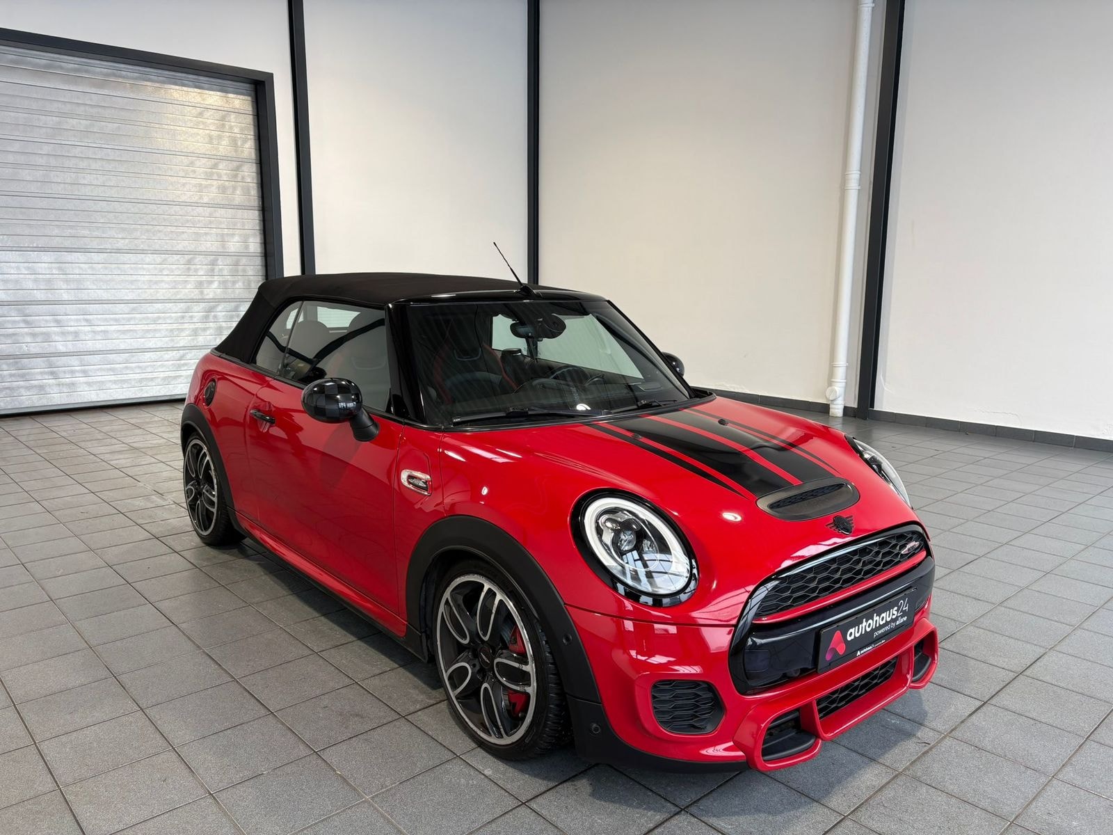 MINI Cabrio Cabrio / Roadster MINI COOPER JCW Cabrio JCW Trim Steptronic Cabriolet #1
